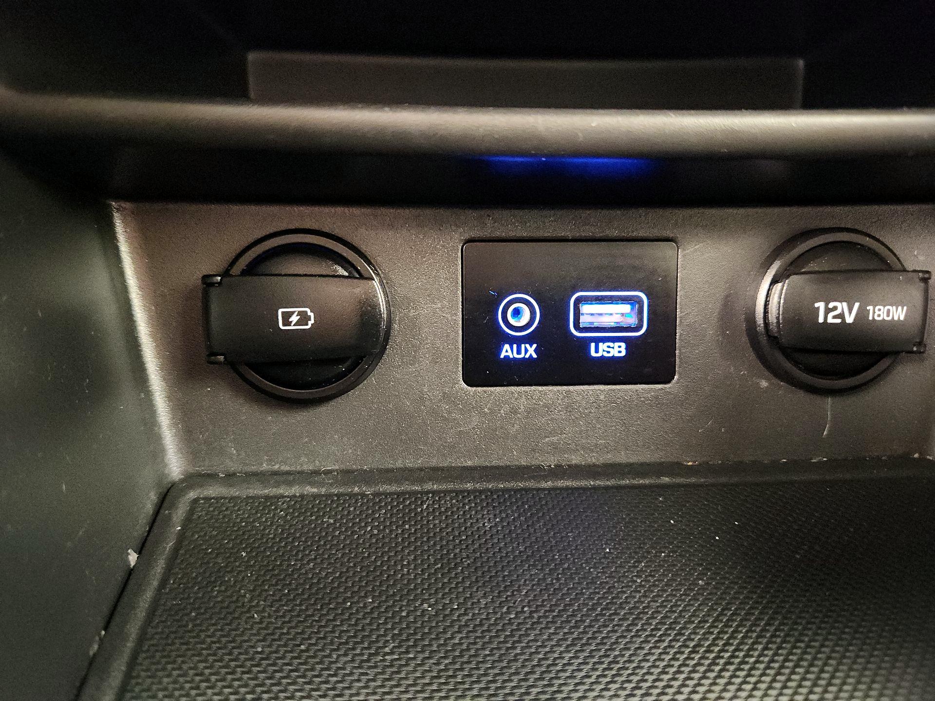 Thumbnail: 2020 Hyundai Kona - 18