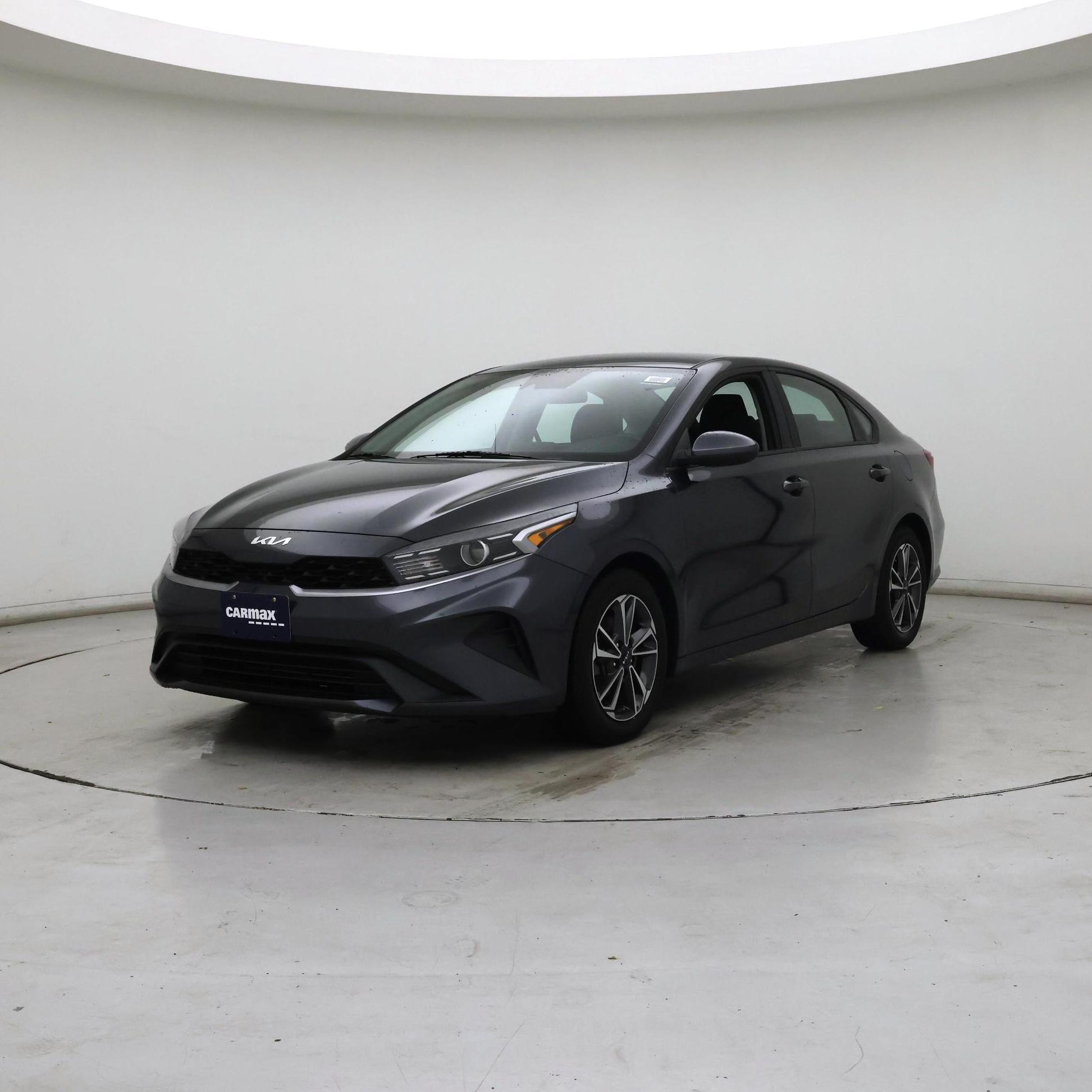 Thumbnail: 2022 Kia Forte - 4