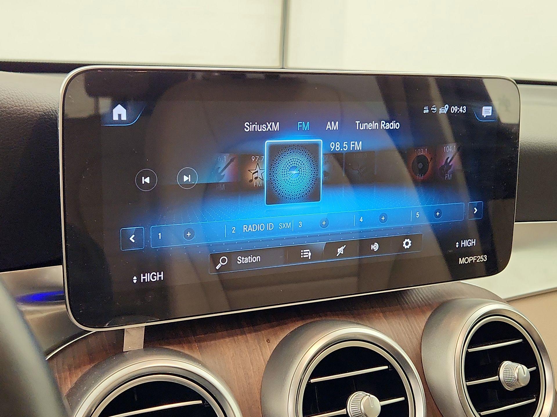 Thumbnail: 2022 Mercedes-Benz GLC - 15