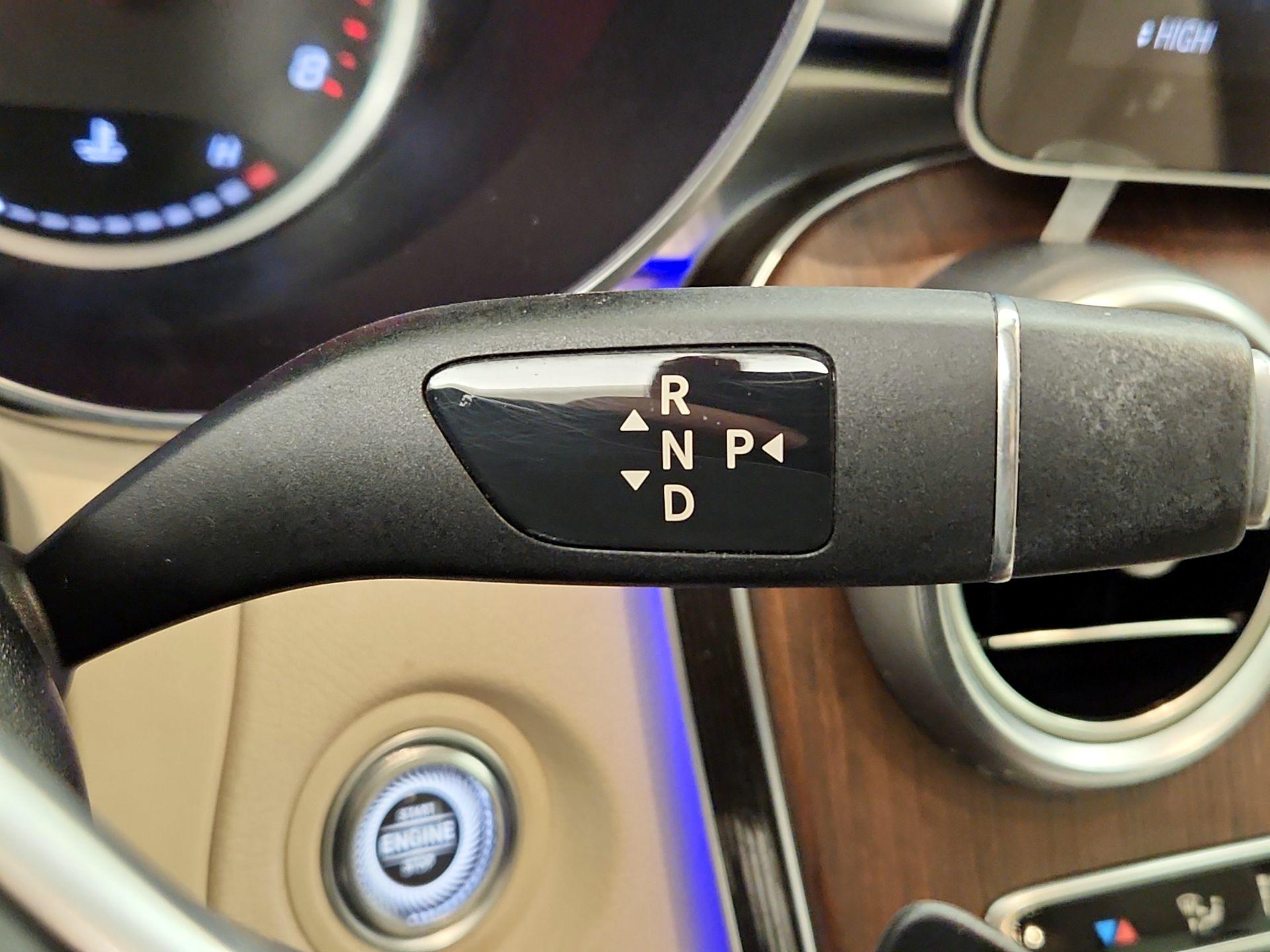 Thumbnail: 2022 Mercedes-Benz GLC - 17