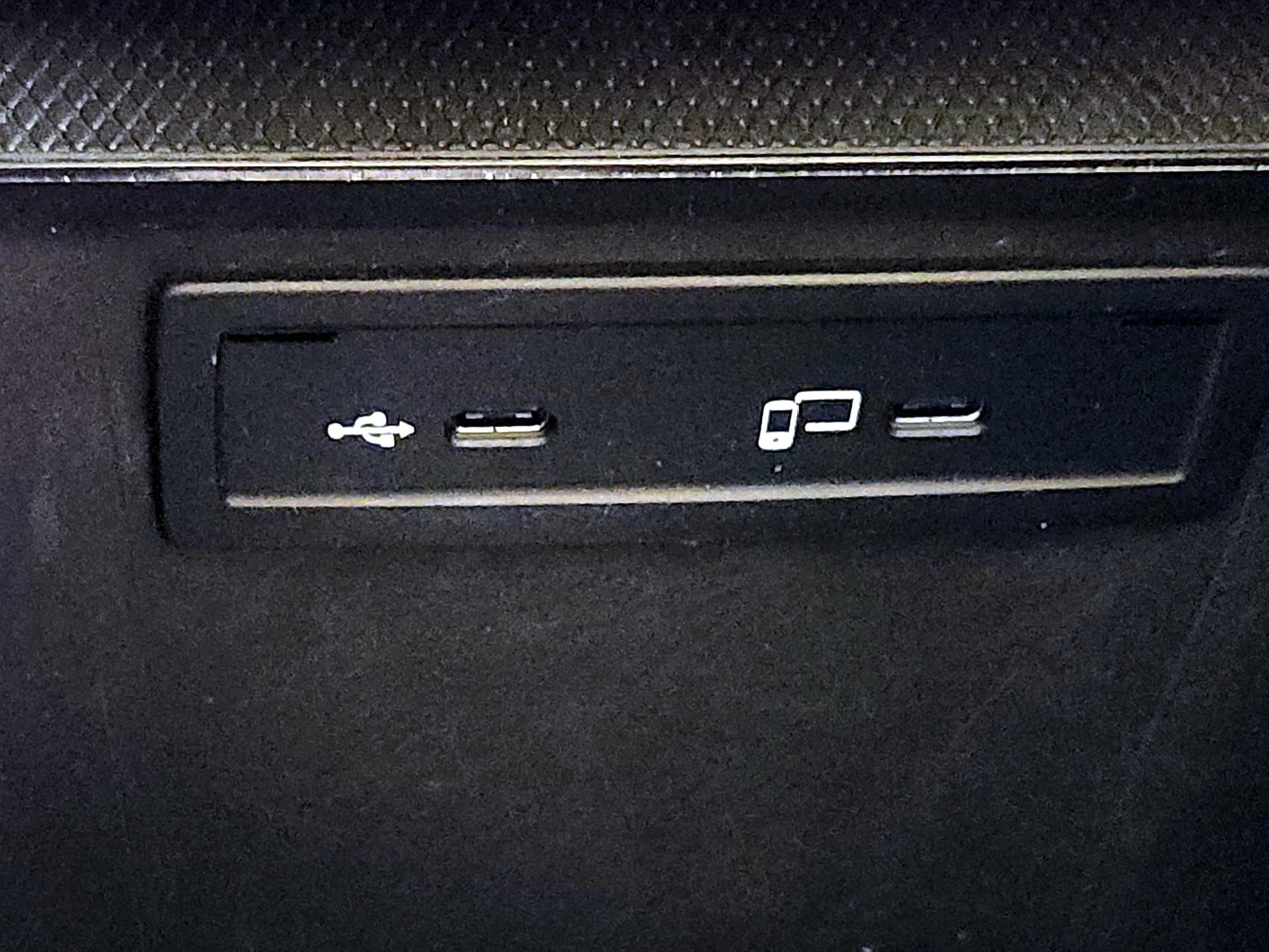 Thumbnail: 2022 Mercedes-Benz GLC - 18