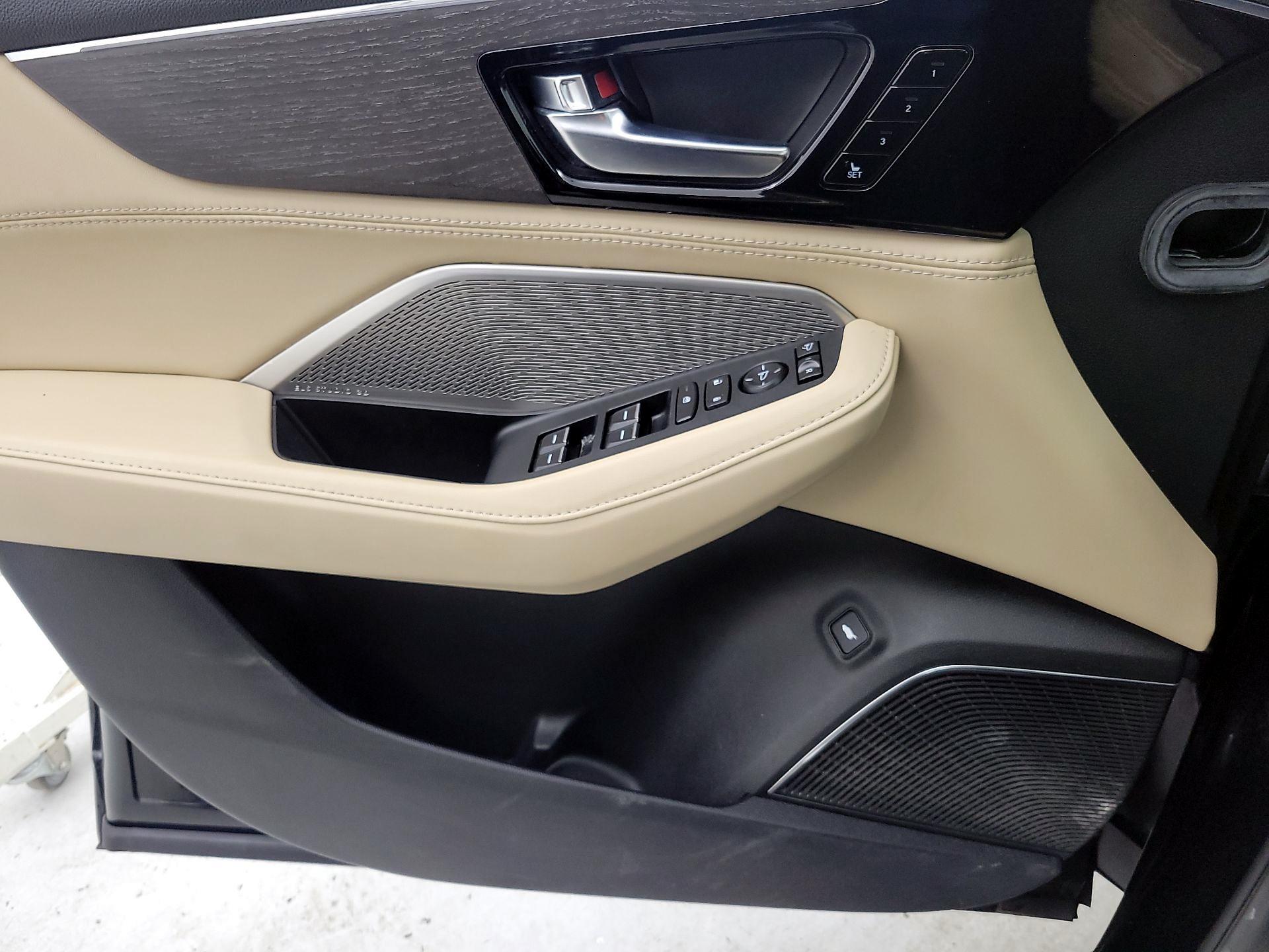 Thumbnail: 2023 Acura MDX - 12