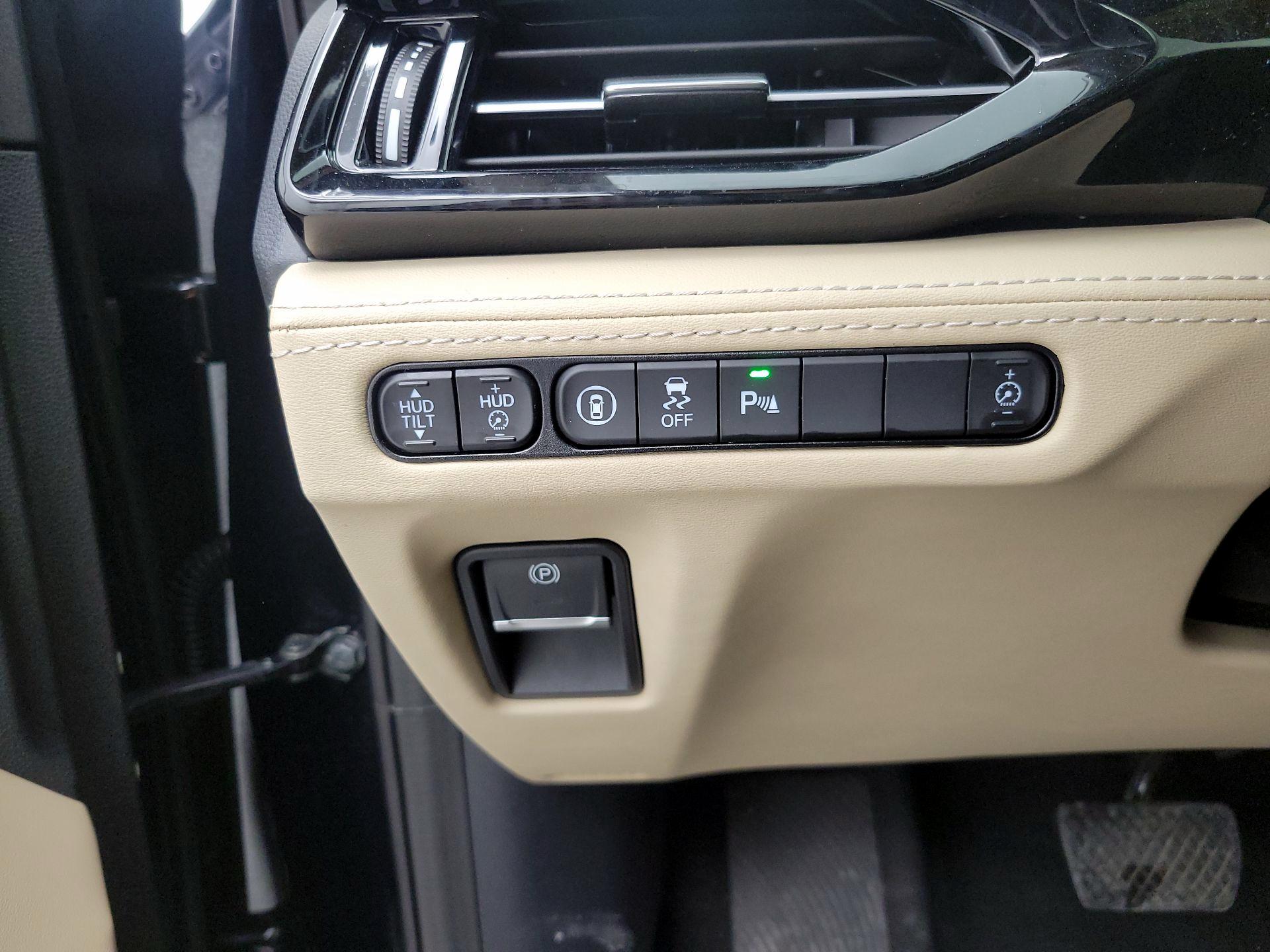 Thumbnail: 2023 Acura MDX - 13