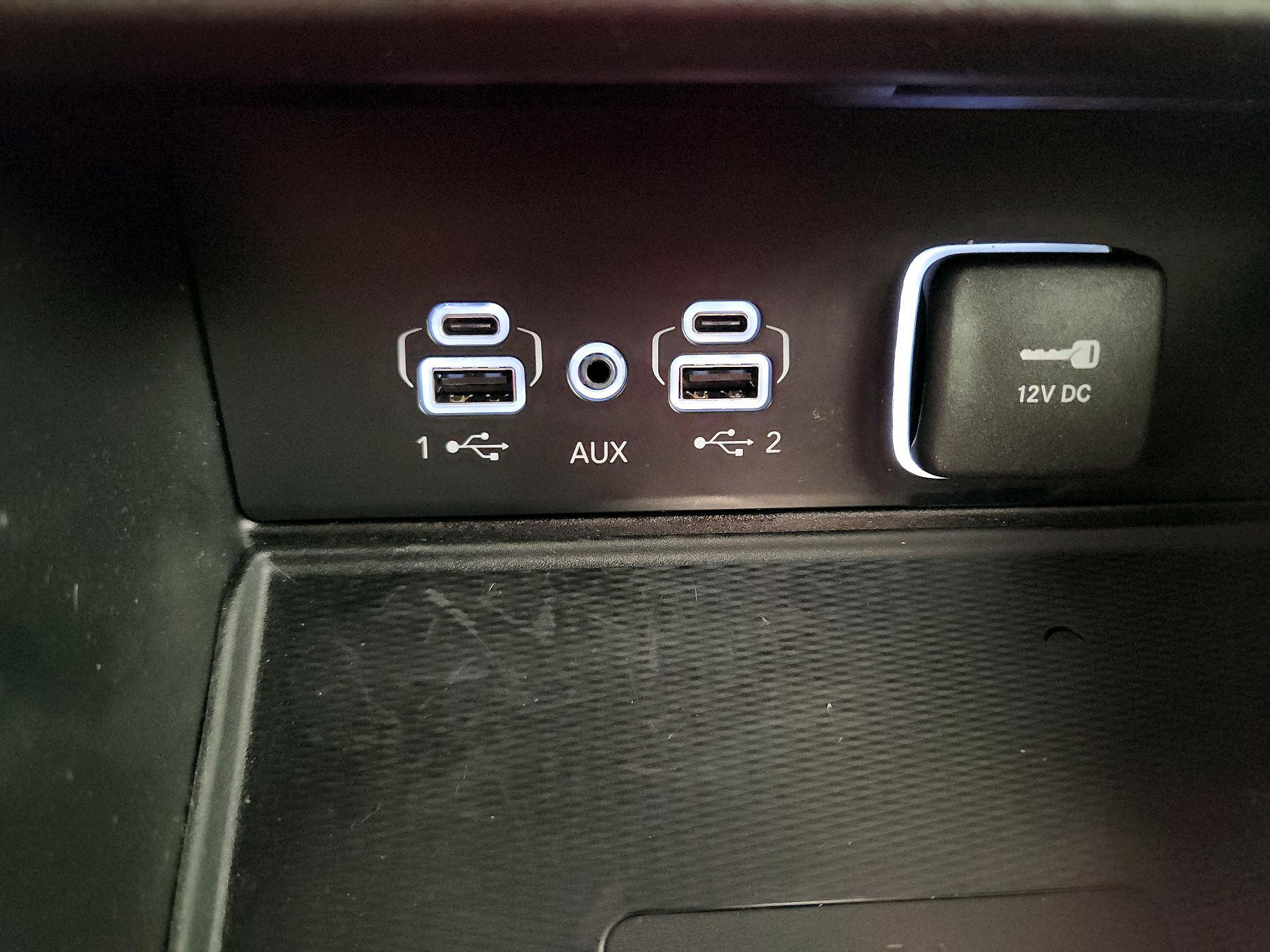 Thumbnail: 2023 Jeep Grand Cherokee - 16