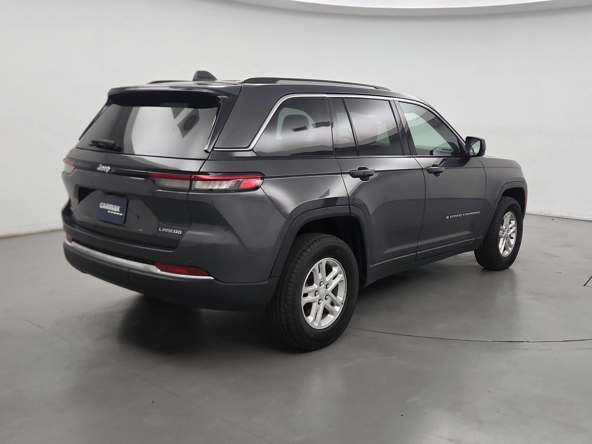 Thumbnail: 2023 Jeep Grand Cherokee - 5