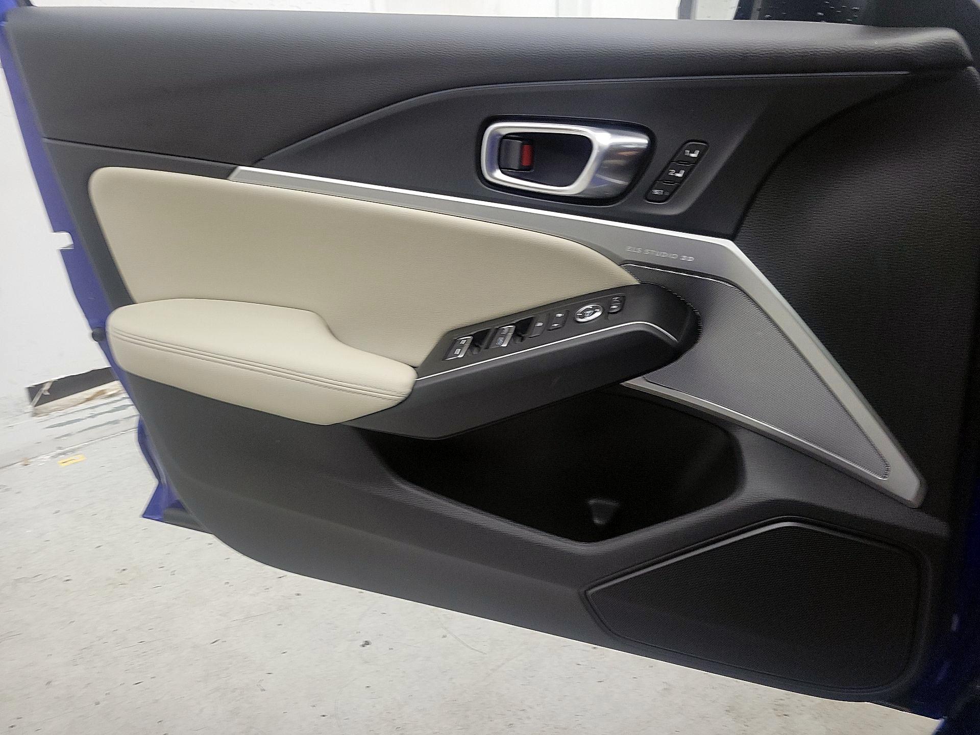 Thumbnail: 2023 Acura Integra - 12