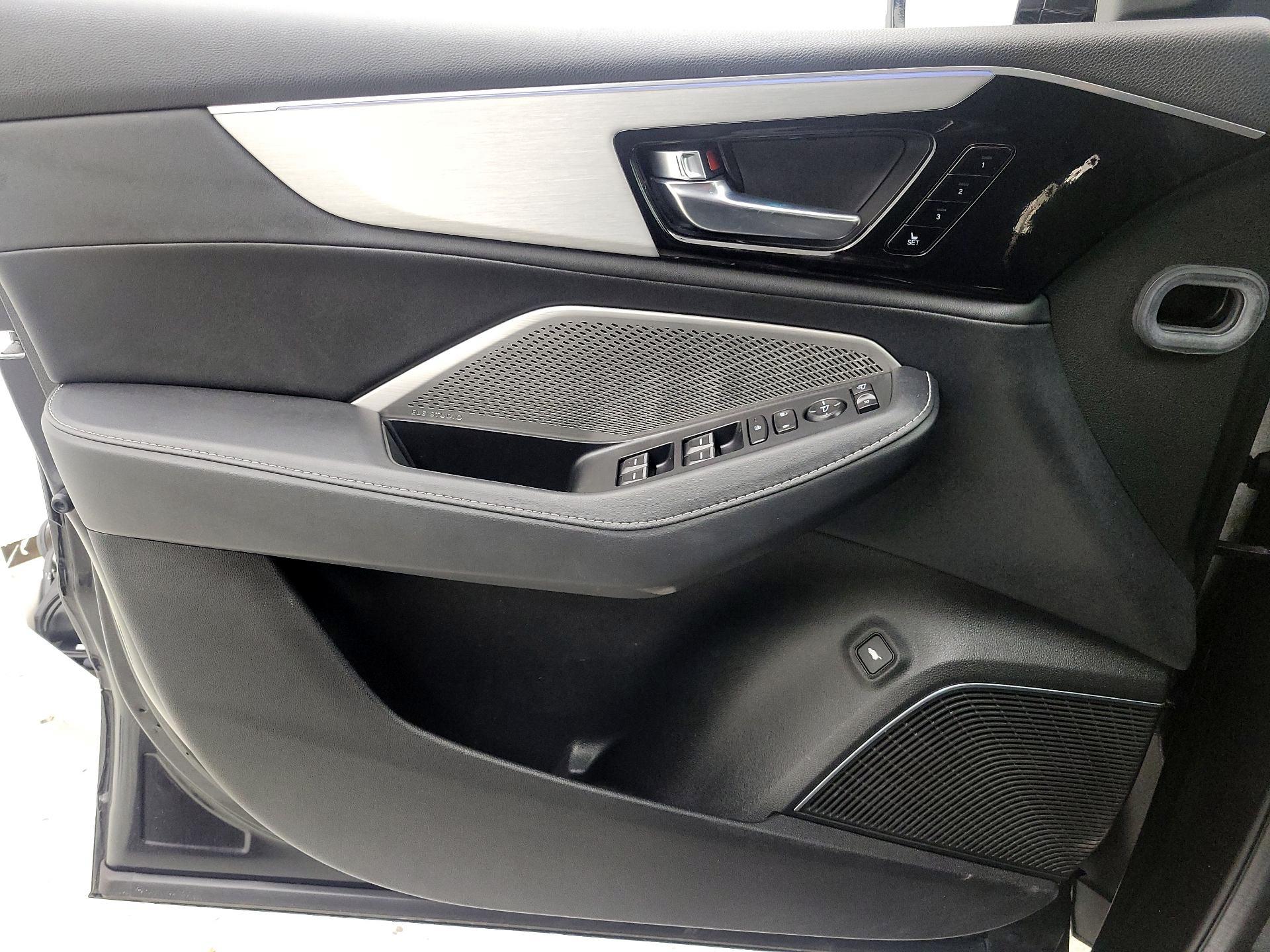 Thumbnail: 2023 Acura MDX - 12