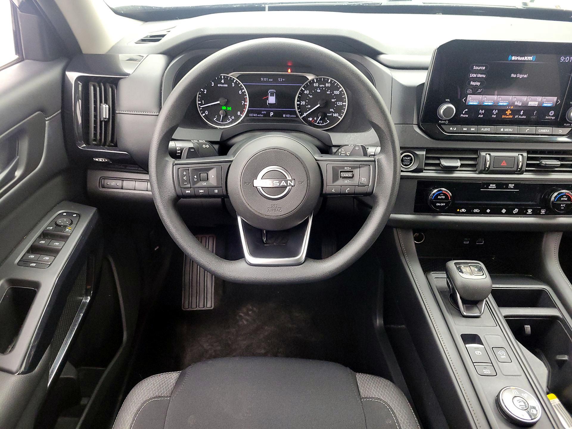 Thumbnail: 2024 Nissan Pathfinder - 10