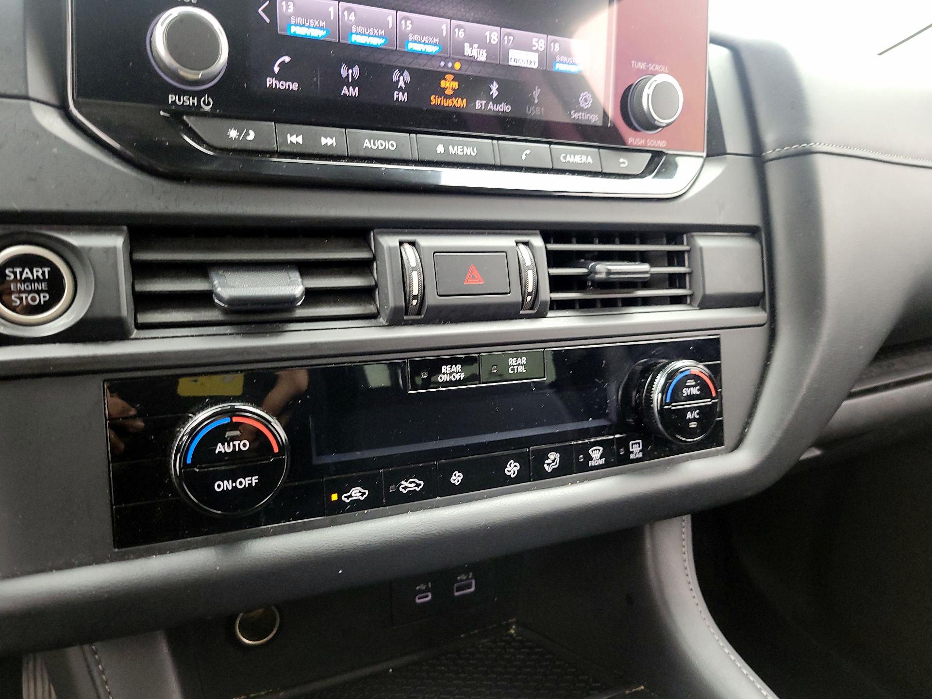 Thumbnail: 2024 Nissan Pathfinder - 16