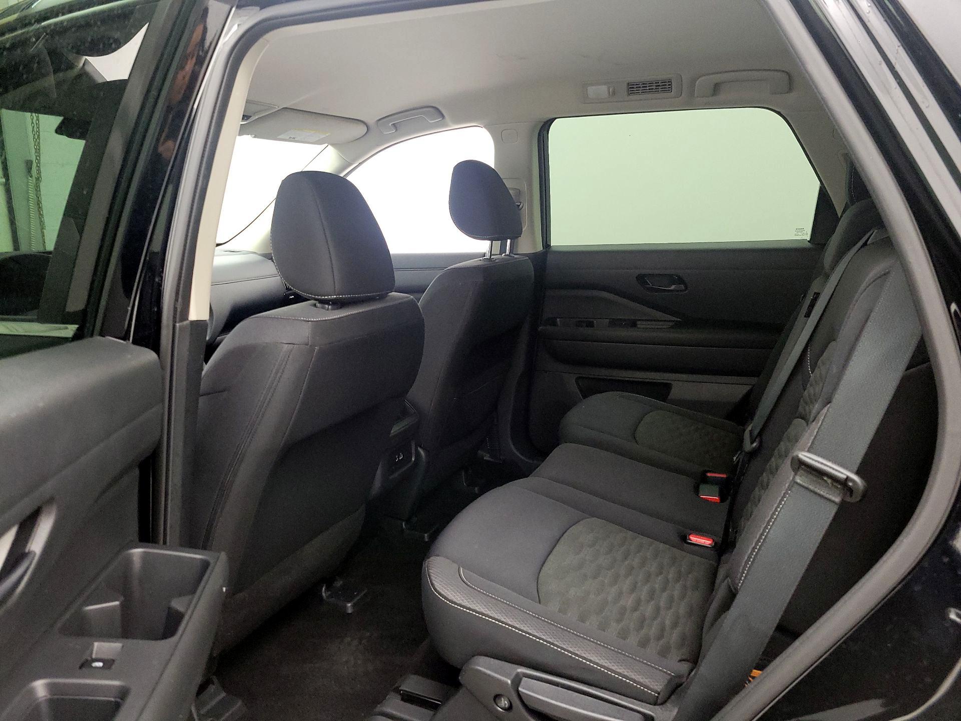 Thumbnail: 2024 Nissan Pathfinder - 19