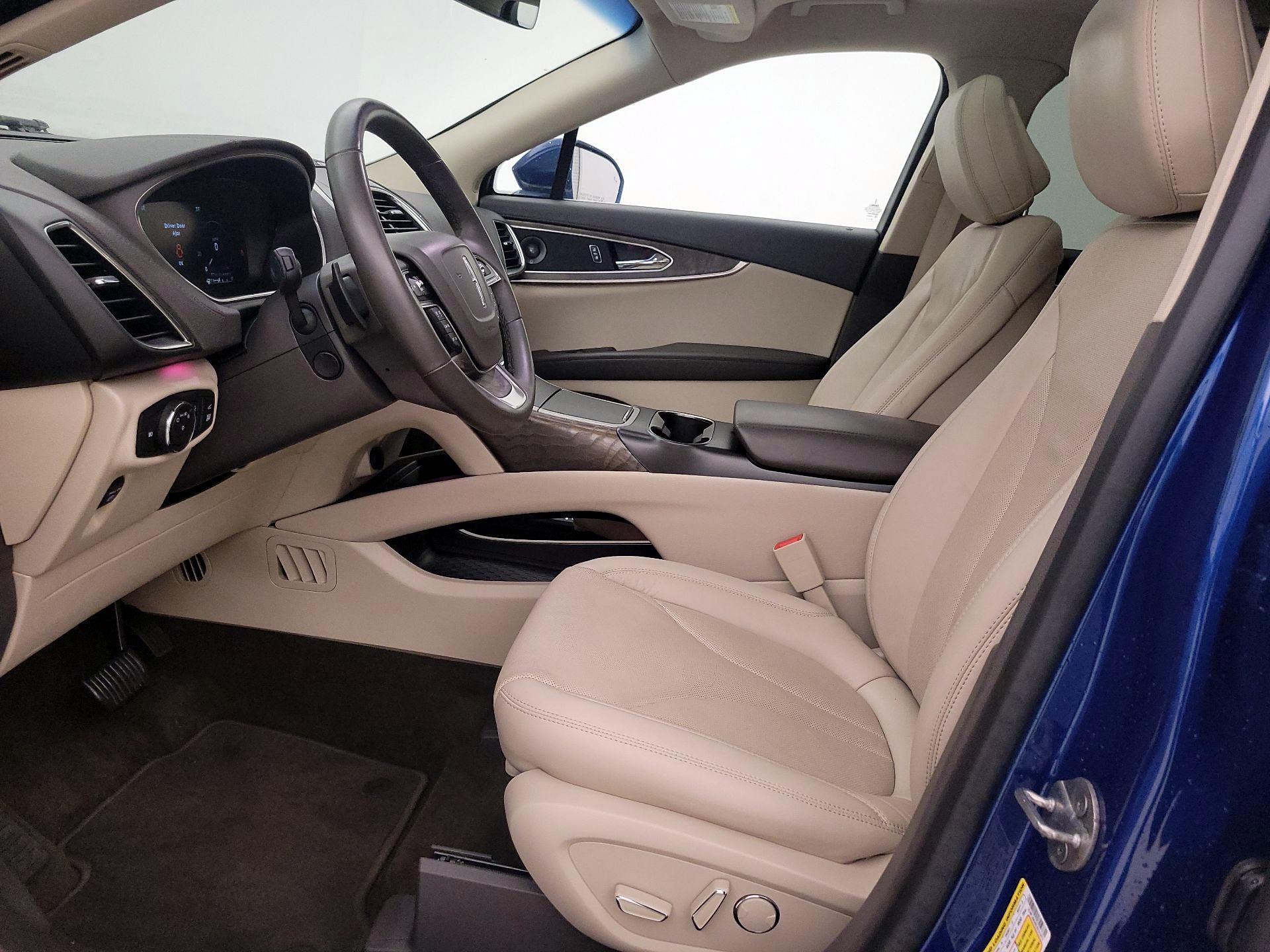 Thumbnail: 2020 Lincoln Nautilus - 11