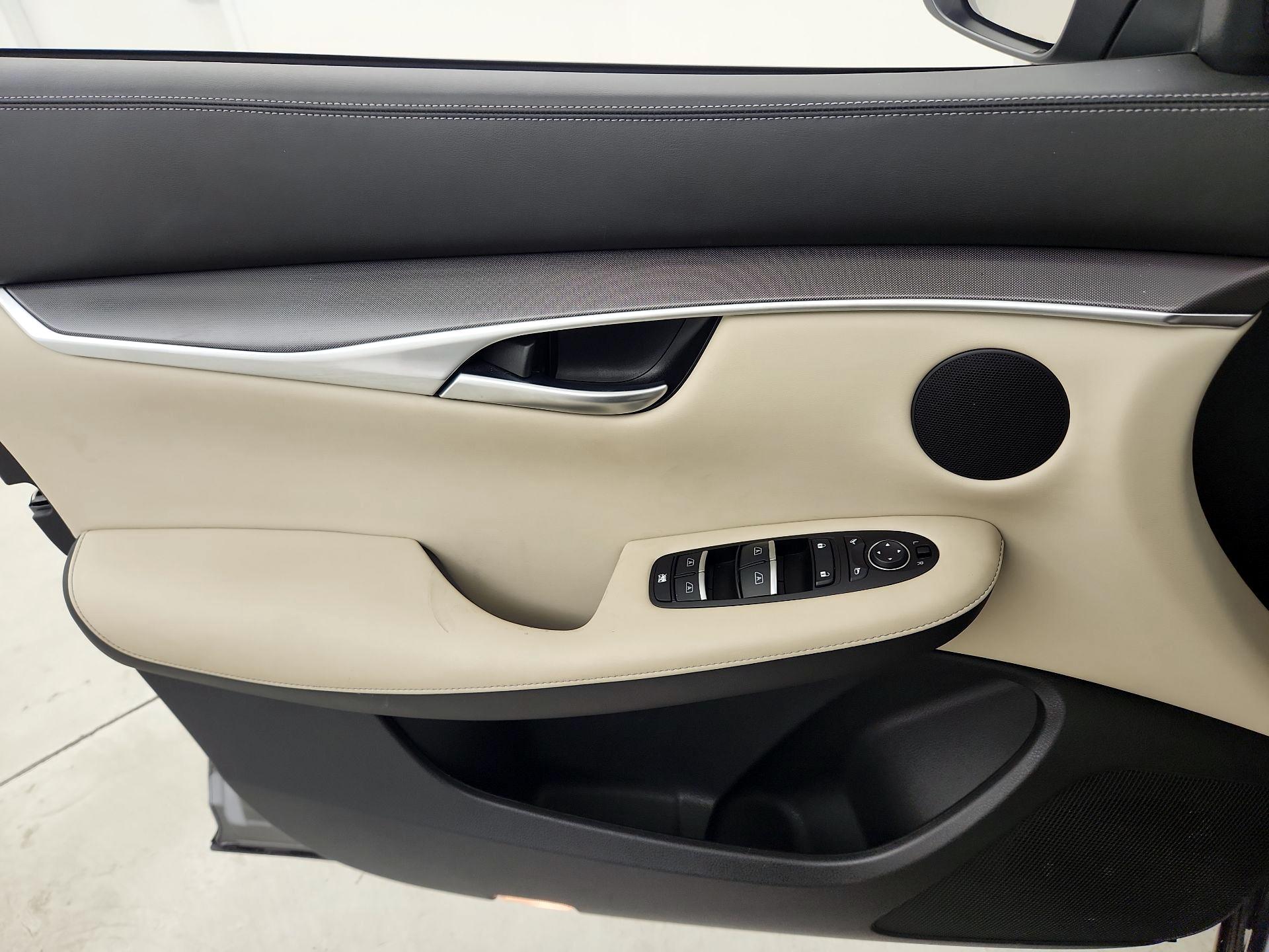 Thumbnail: 2022 INFINITI QX50 - 12