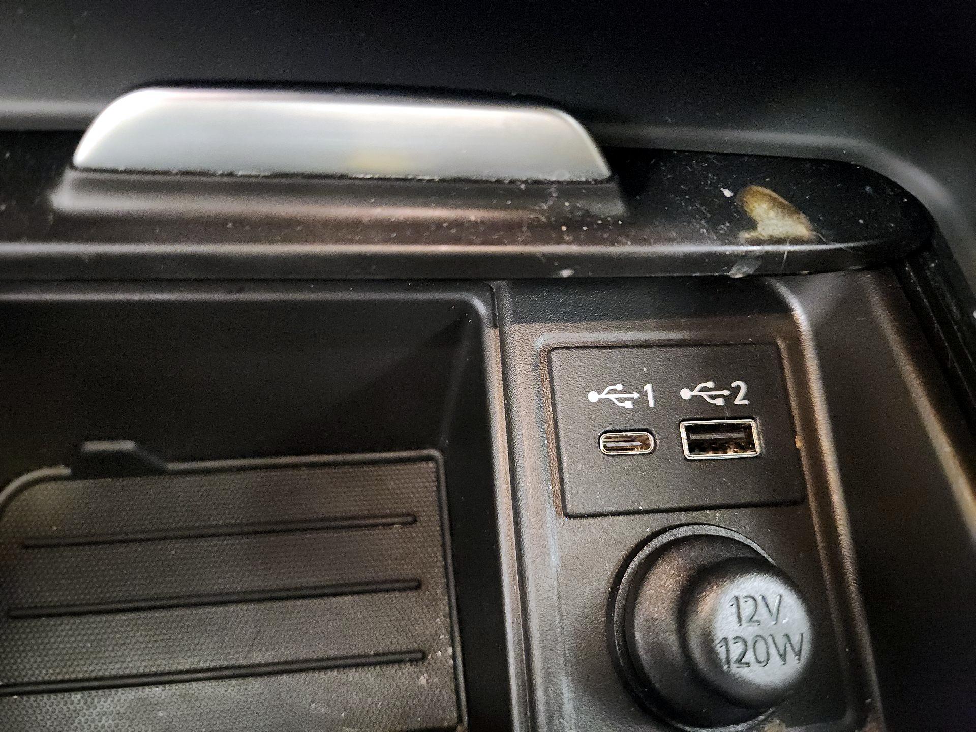 Thumbnail: 2022 INFINITI QX50 - 18