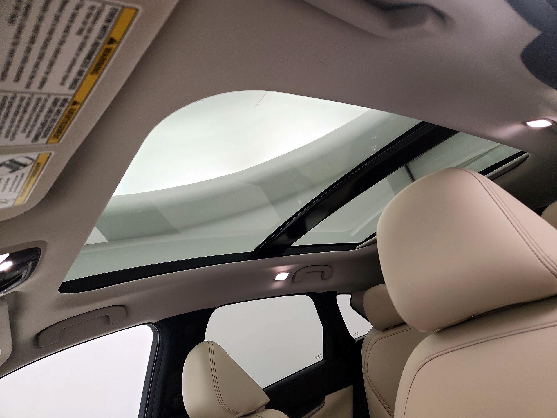 Thumbnail: 2022 INFINITI QX50 - 19