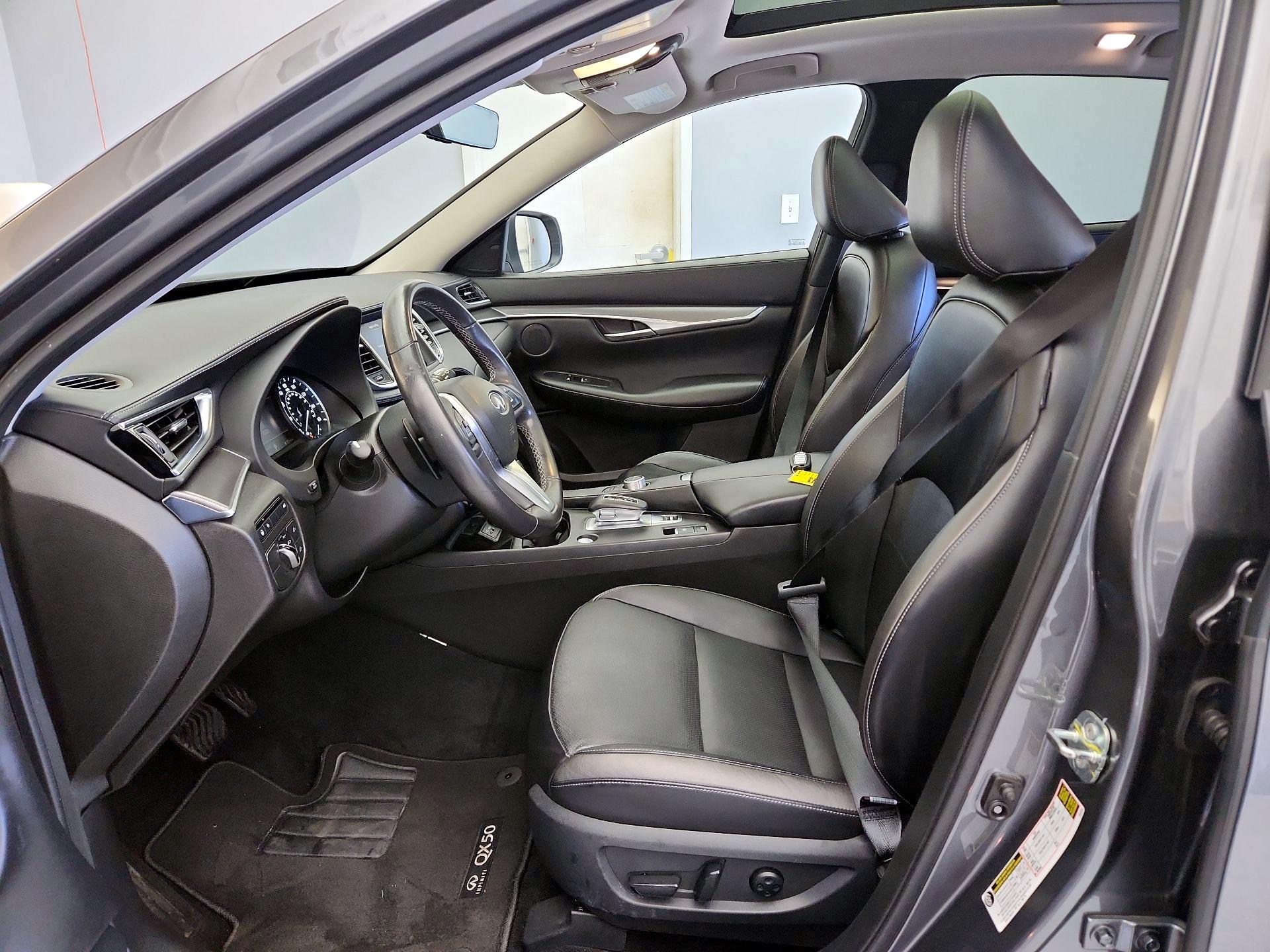 Thumbnail: 2023 INFINITI QX50 - 11