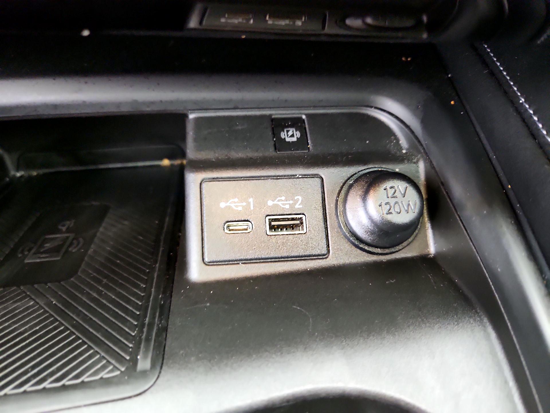 Thumbnail: 2023 INFINITI QX50 - 18