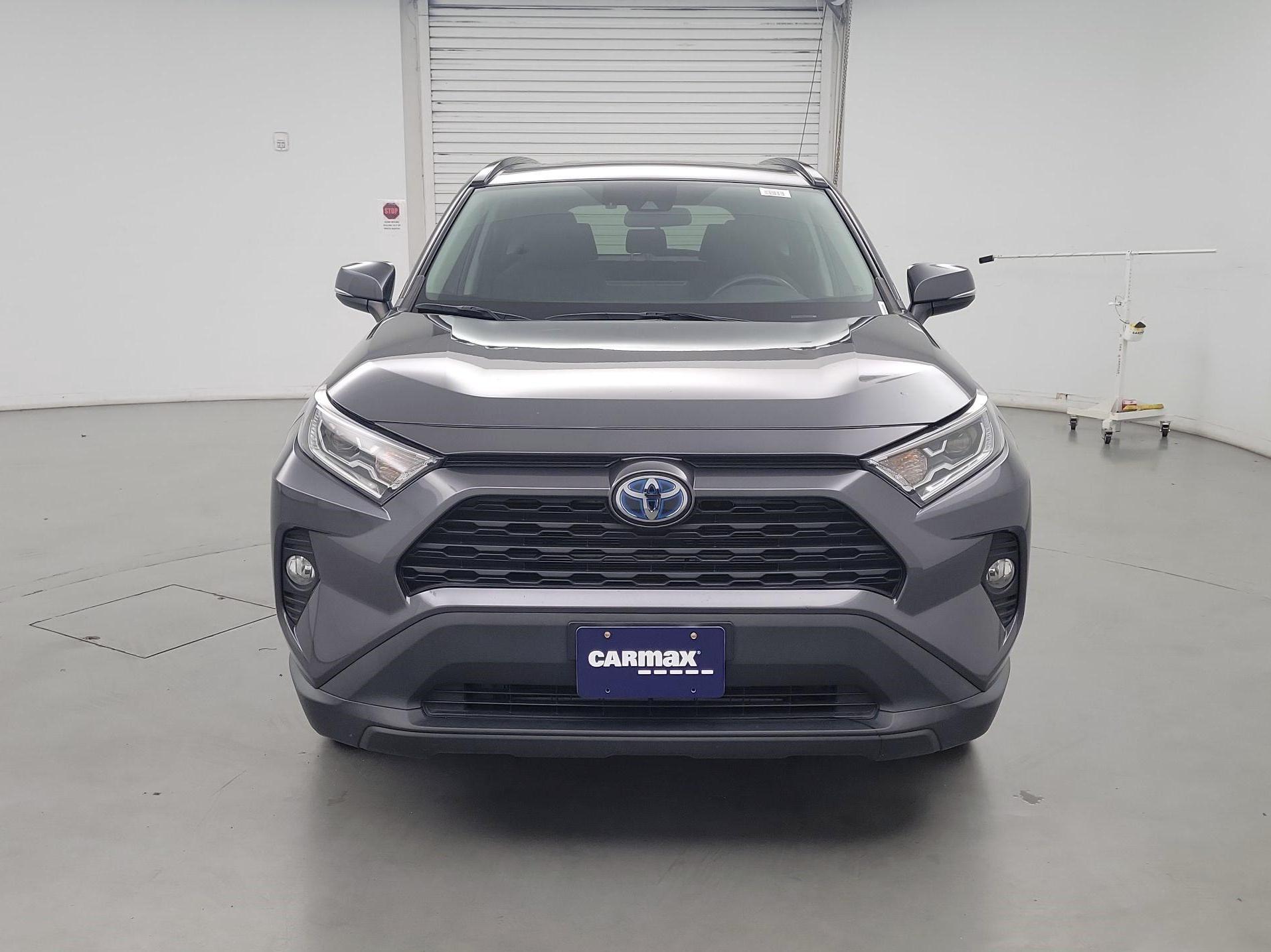 Thumbnail: 2020 Toyota RAV4 - 2