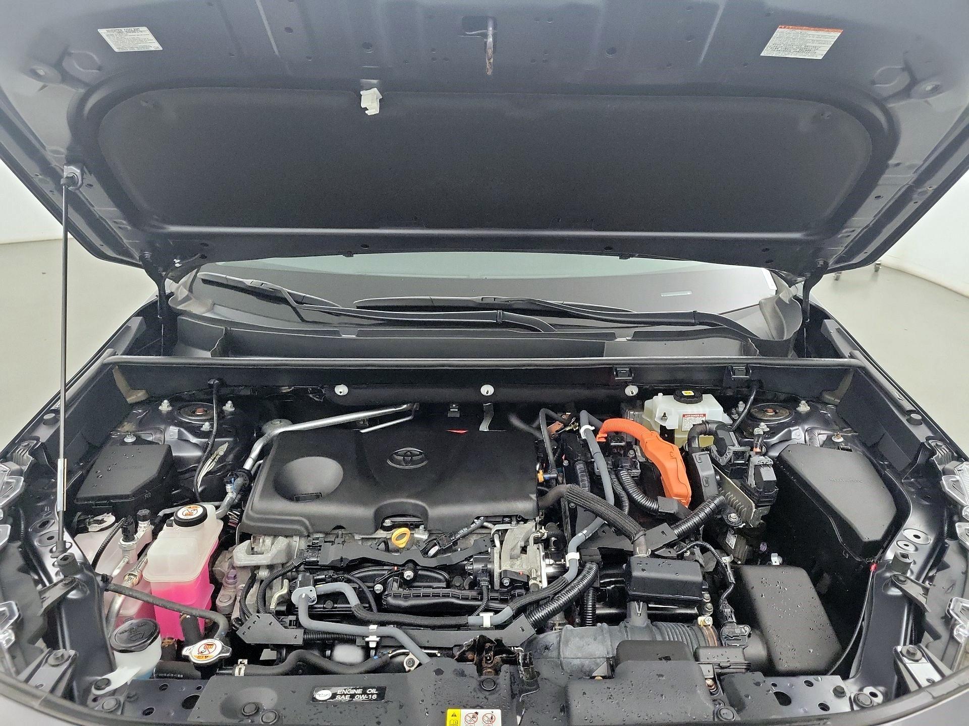 Thumbnail: 2020 Toyota RAV4 - 20