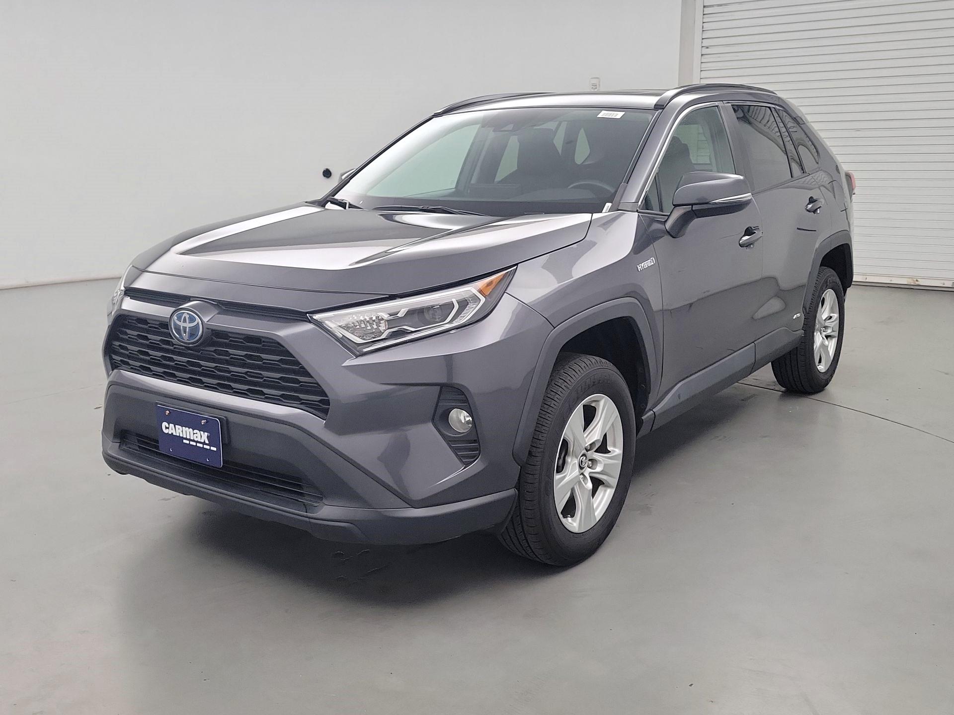 Thumbnail: 2020 Toyota RAV4 - 3