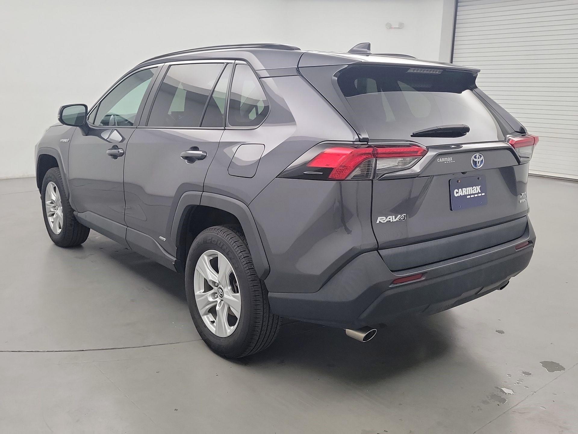 Thumbnail: 2020 Toyota RAV4 - 7