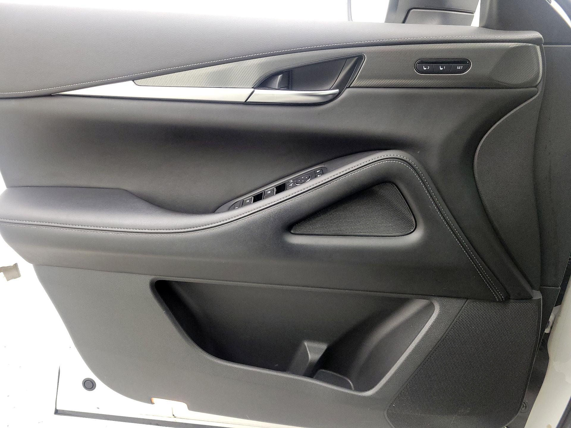 Thumbnail: 2023 INFINITI QX60 - 12