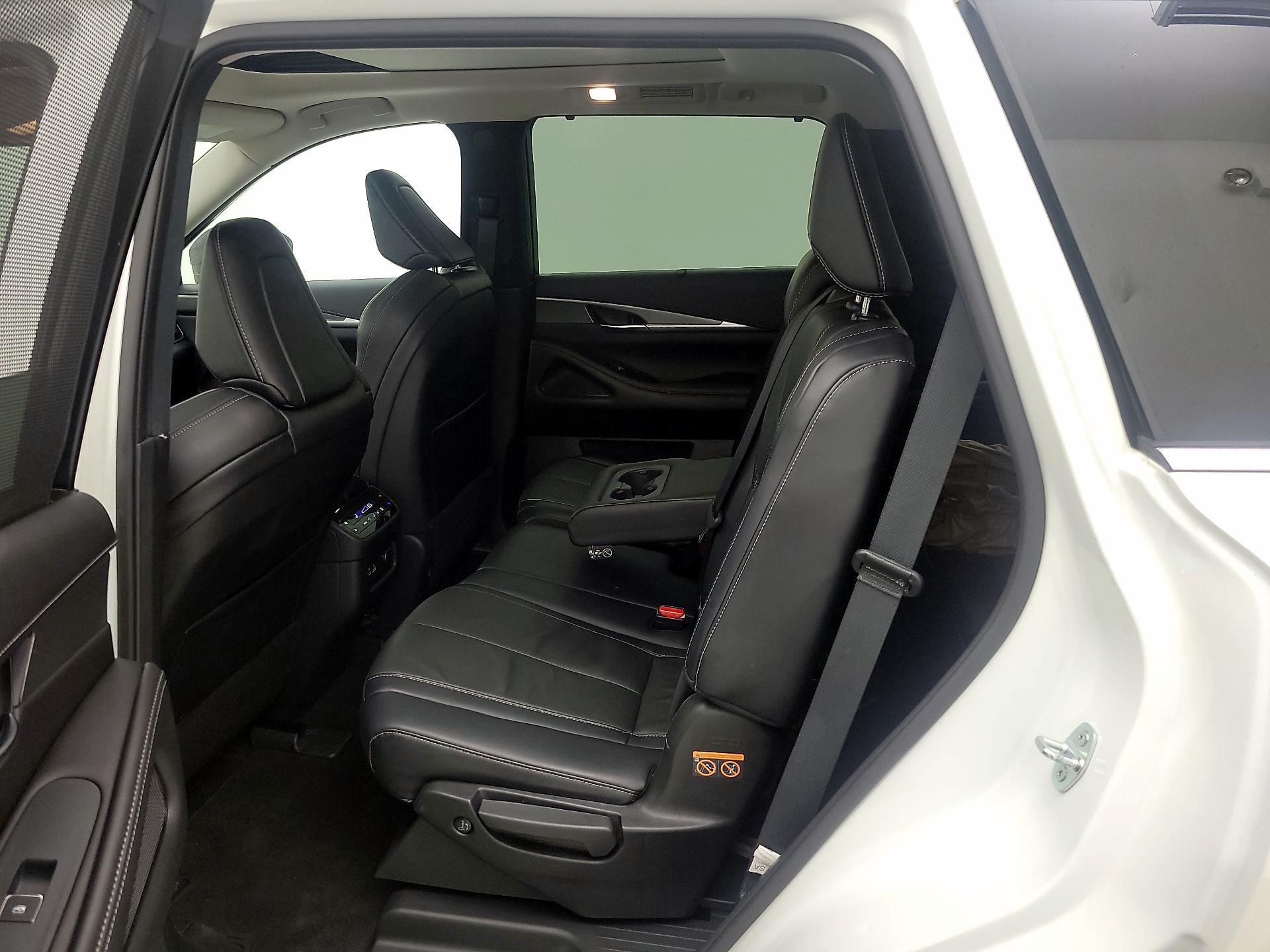 Thumbnail: 2023 INFINITI QX60 - 20