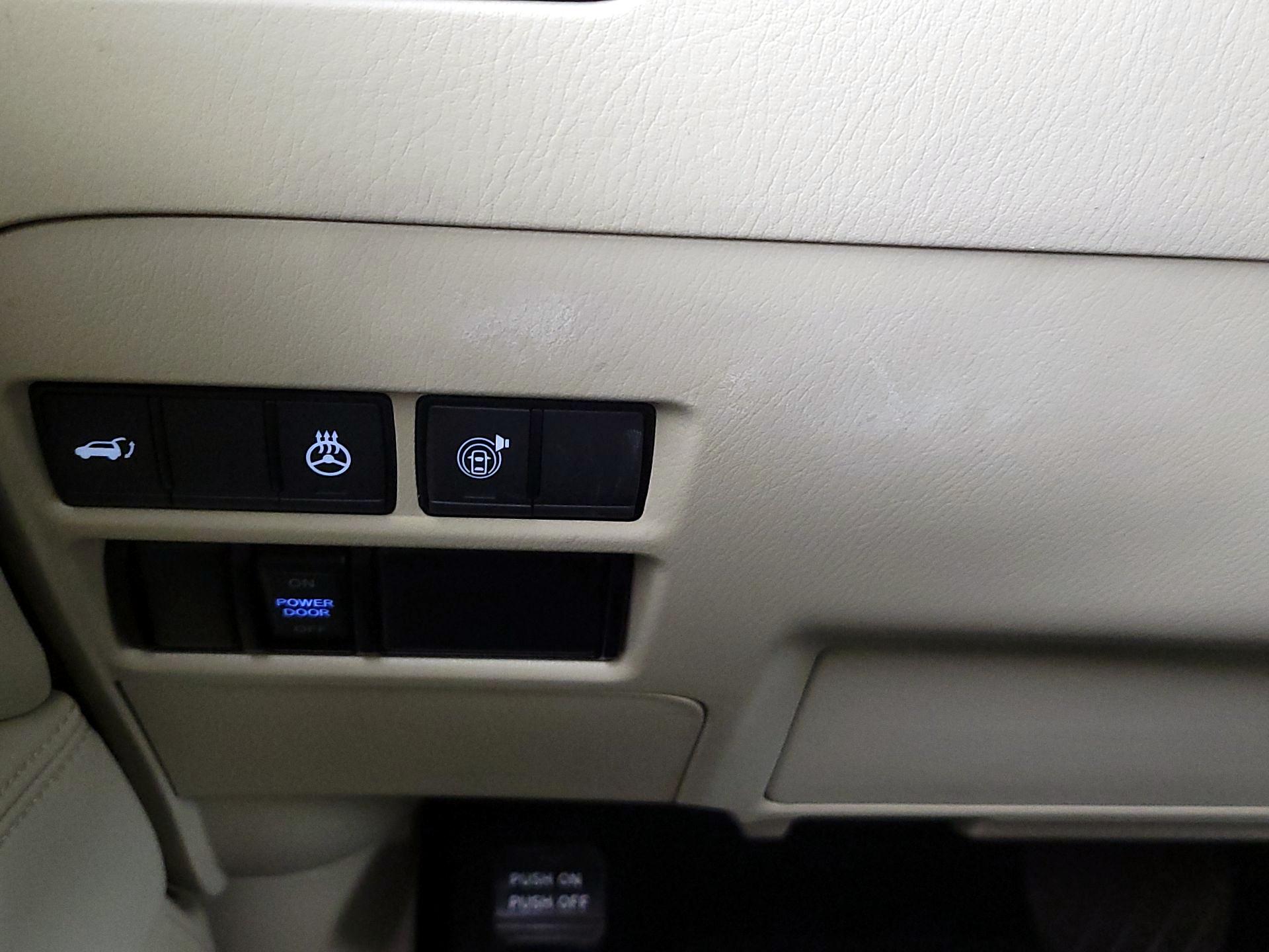 Thumbnail: 2024 INFINITI QX80 - 13