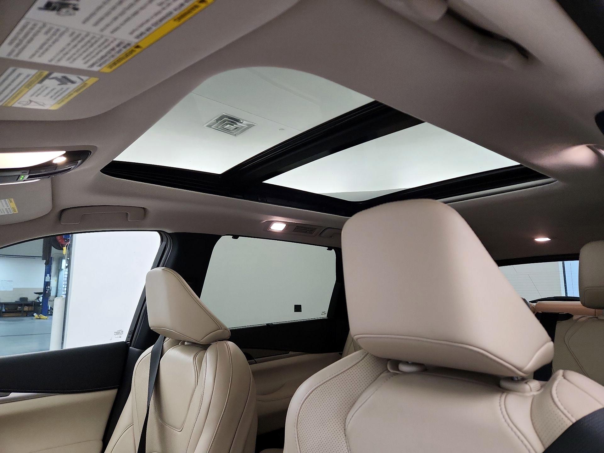 Thumbnail: 2023 INFINITI QX60 - 20