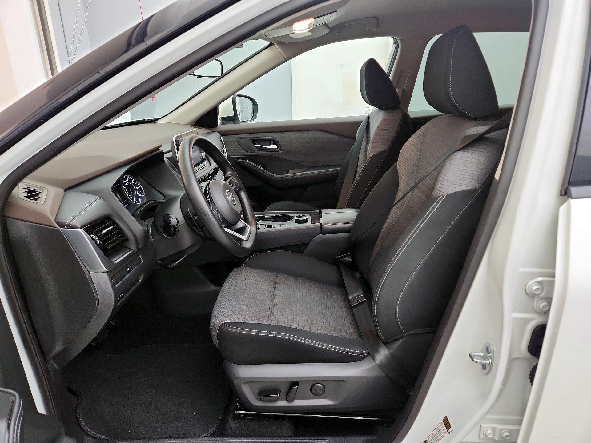 Thumbnail: 2021 Nissan Rogue - 11