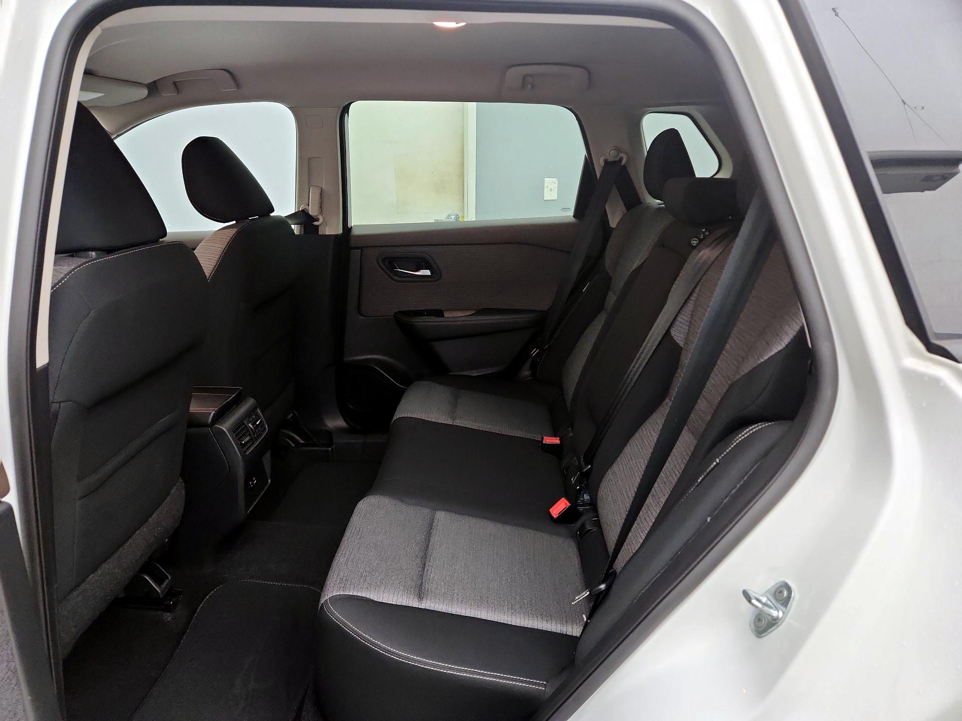 Thumbnail: 2021 Nissan Rogue - 19