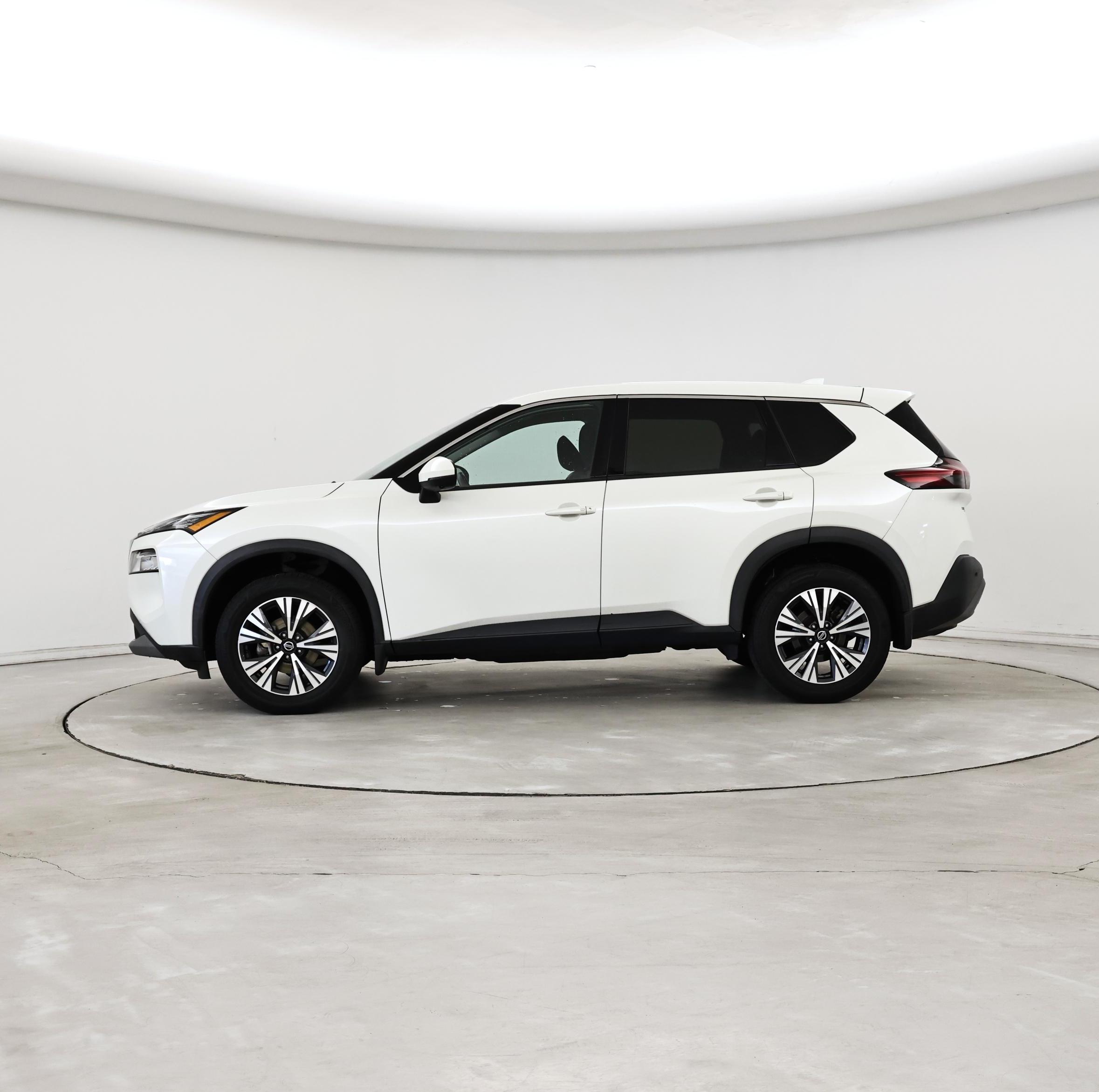 Thumbnail: 2021 Nissan Rogue - 3