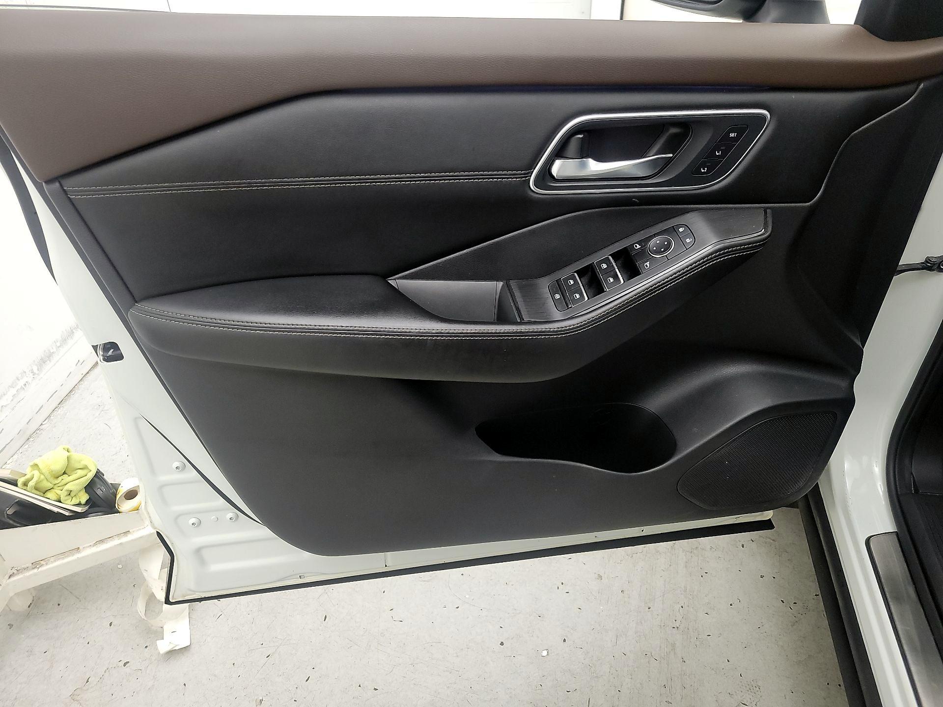 Thumbnail: 2023 Nissan Rogue - 12