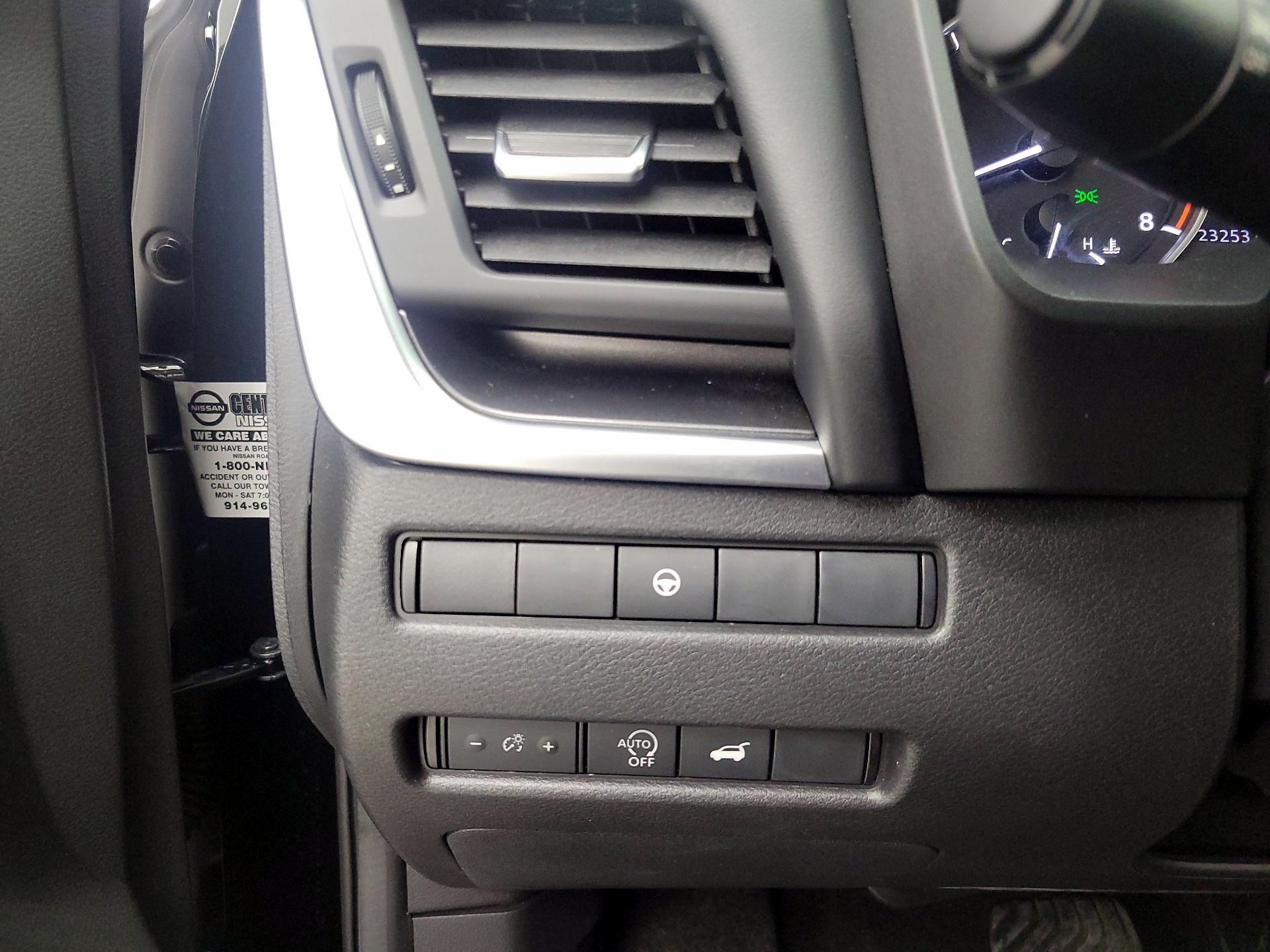 Thumbnail: 2023 Nissan Rogue - 13