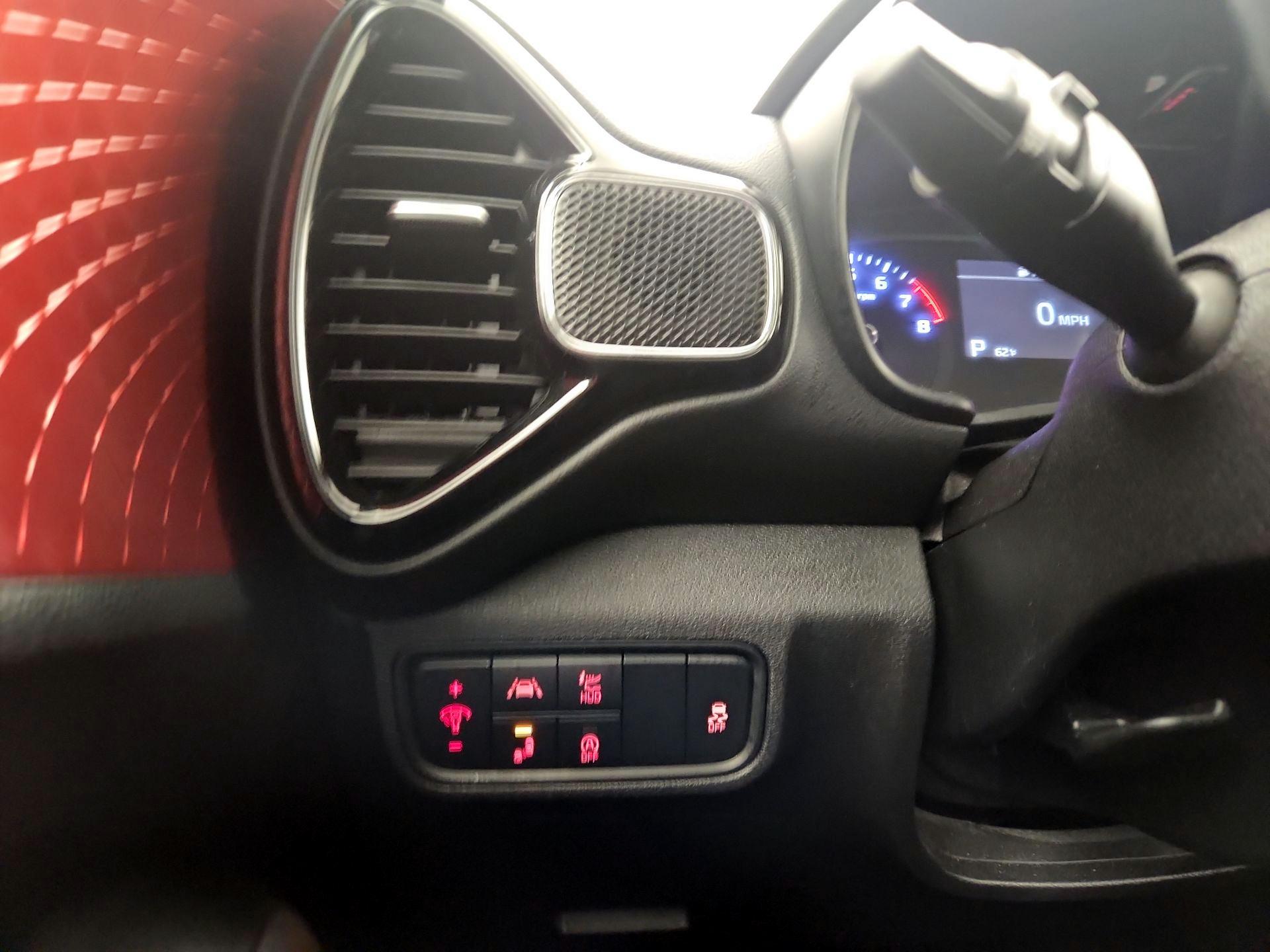 Thumbnail: 2020 Kia Soul - 11