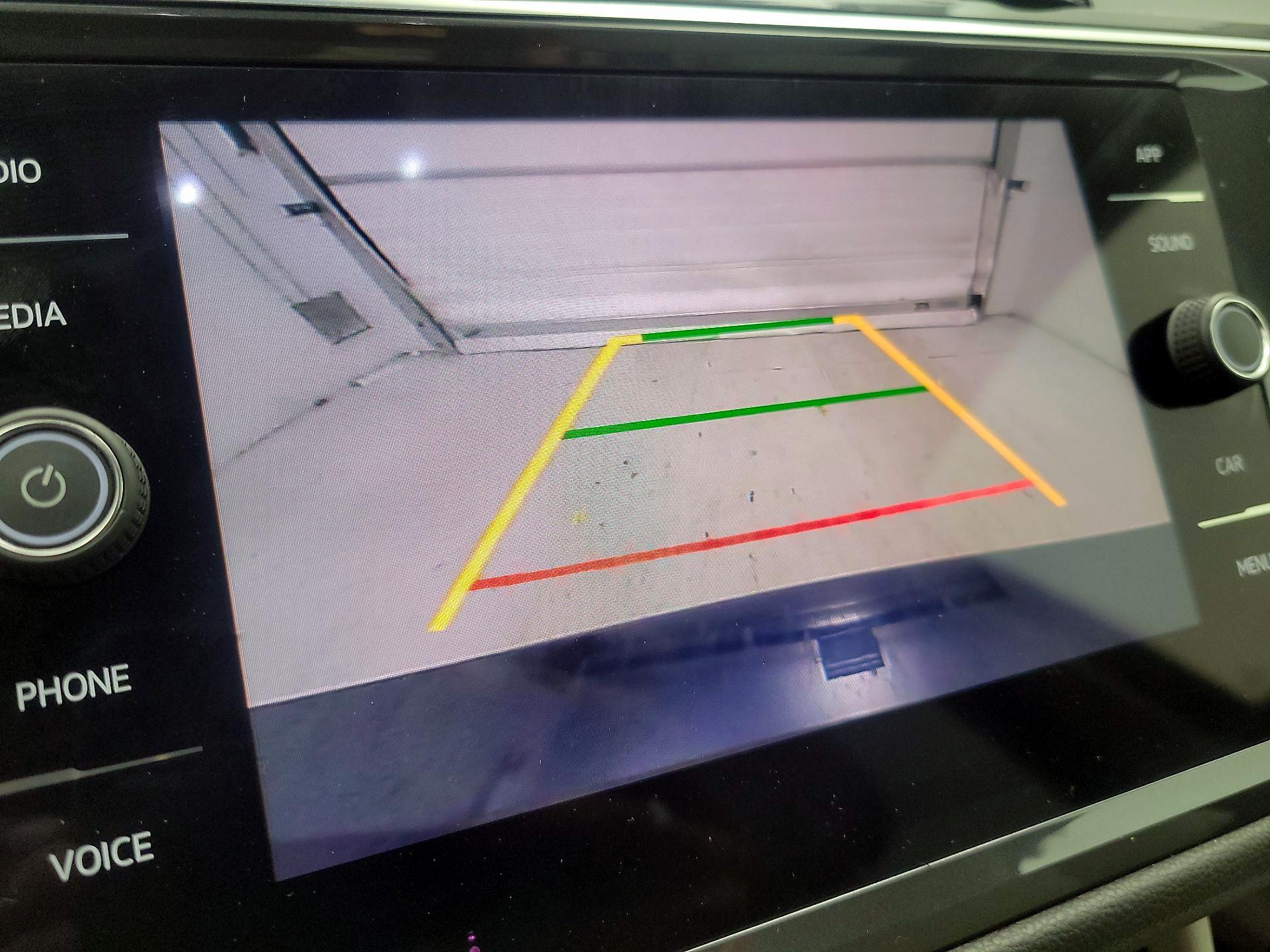 Thumbnail: 2023 Volkswagen Tiguan - 14