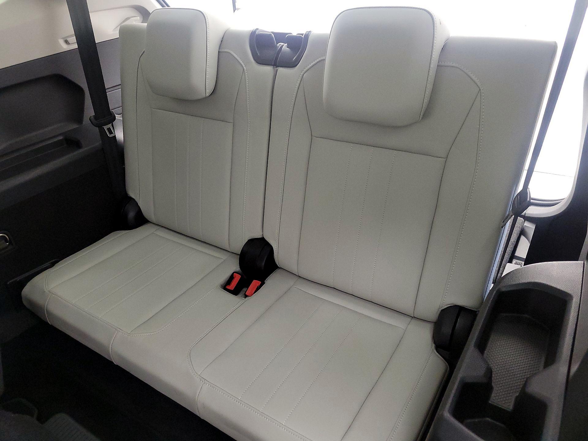 Thumbnail: 2023 Volkswagen Tiguan - 20