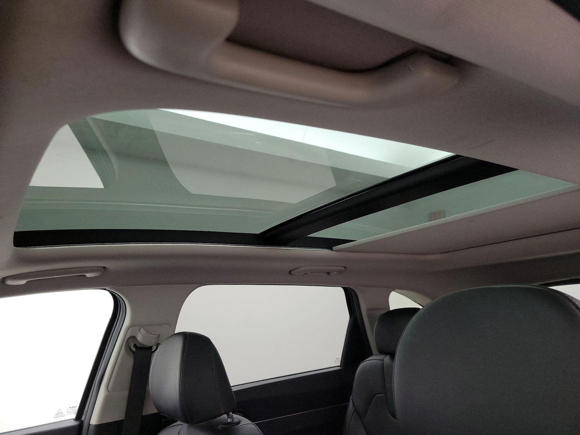 Thumbnail: 2023 Kia Sorento - 20