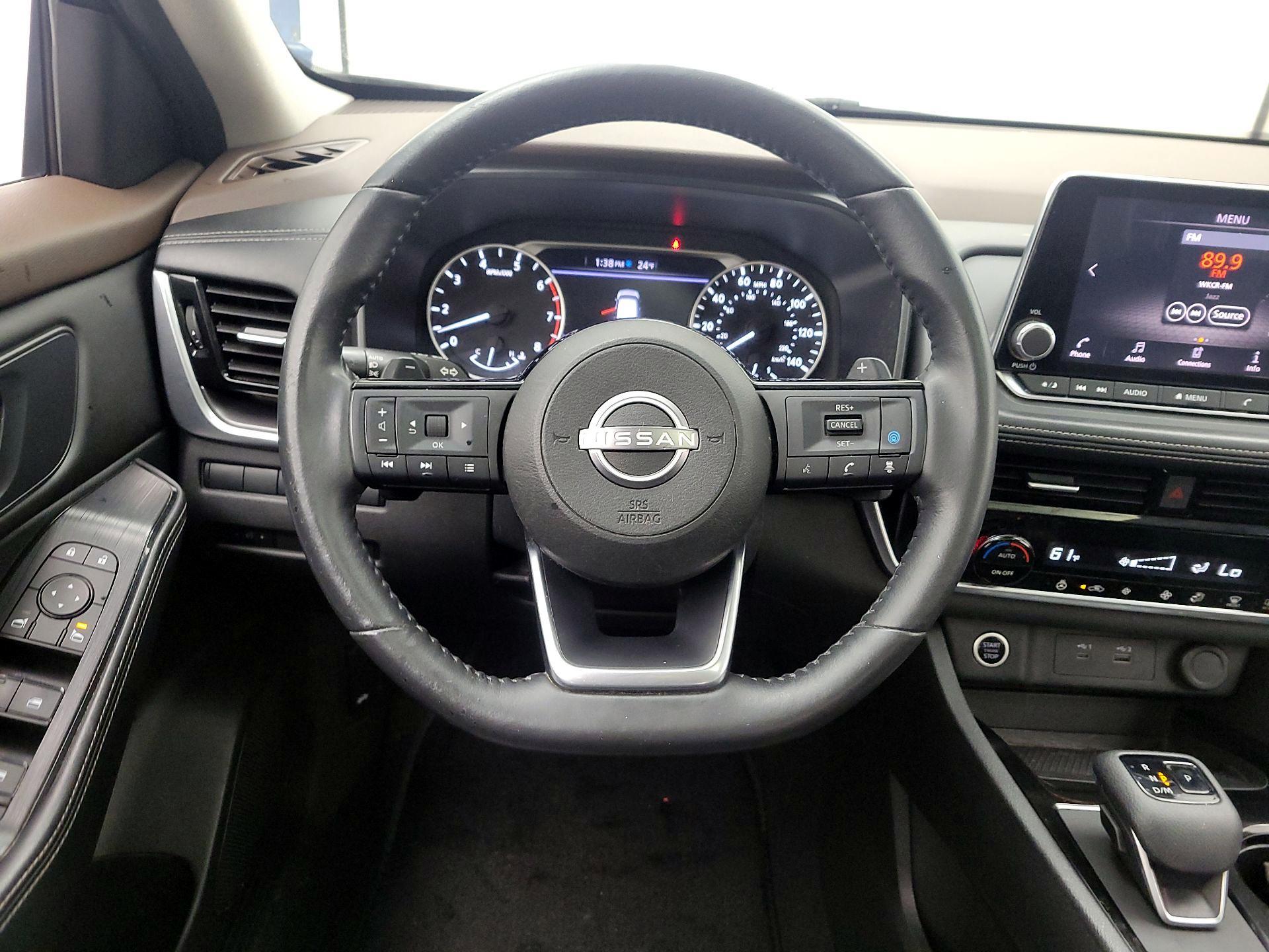 Thumbnail: 2022 Nissan Rogue - 10