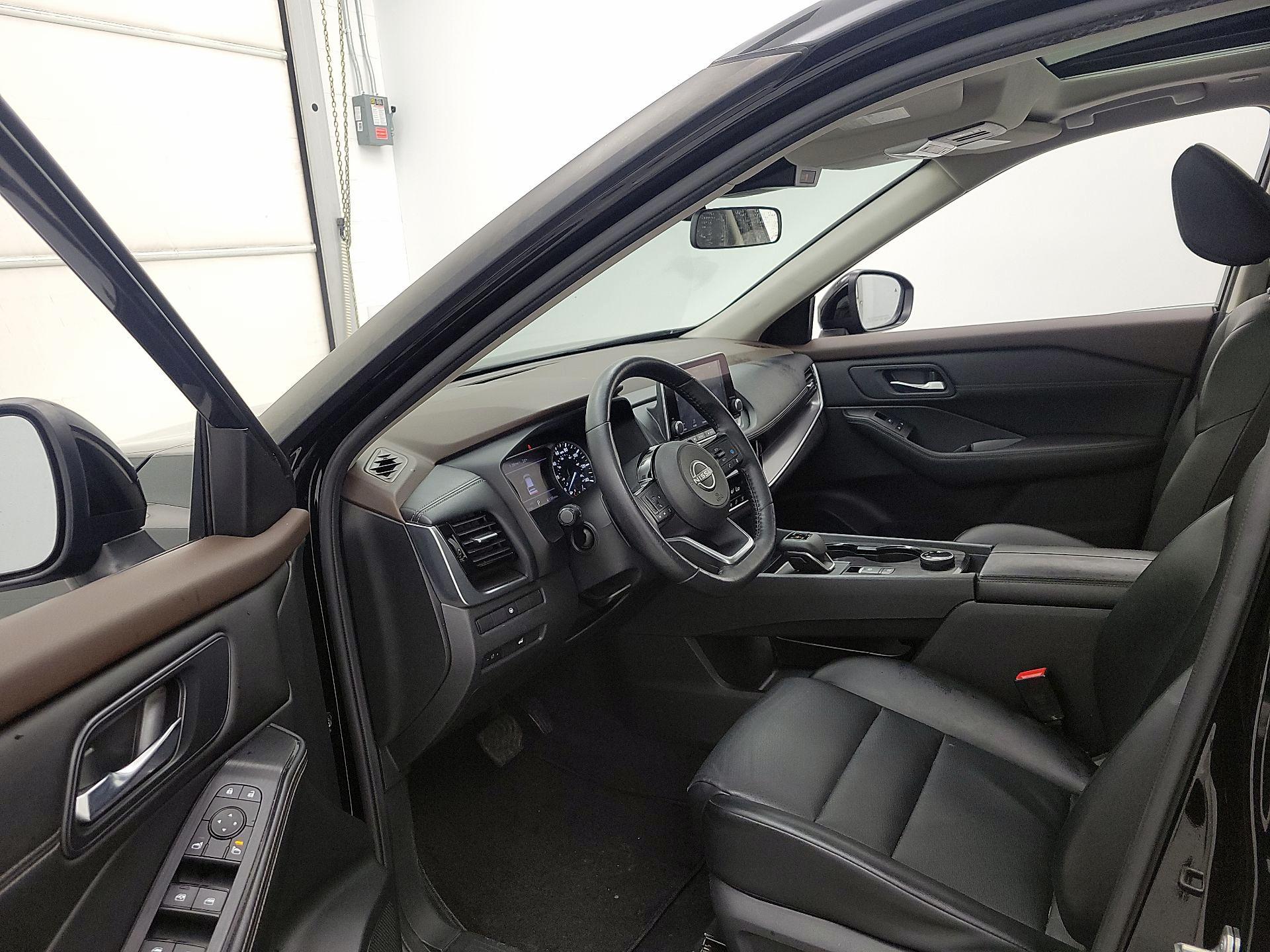 Thumbnail: 2022 Nissan Rogue - 11