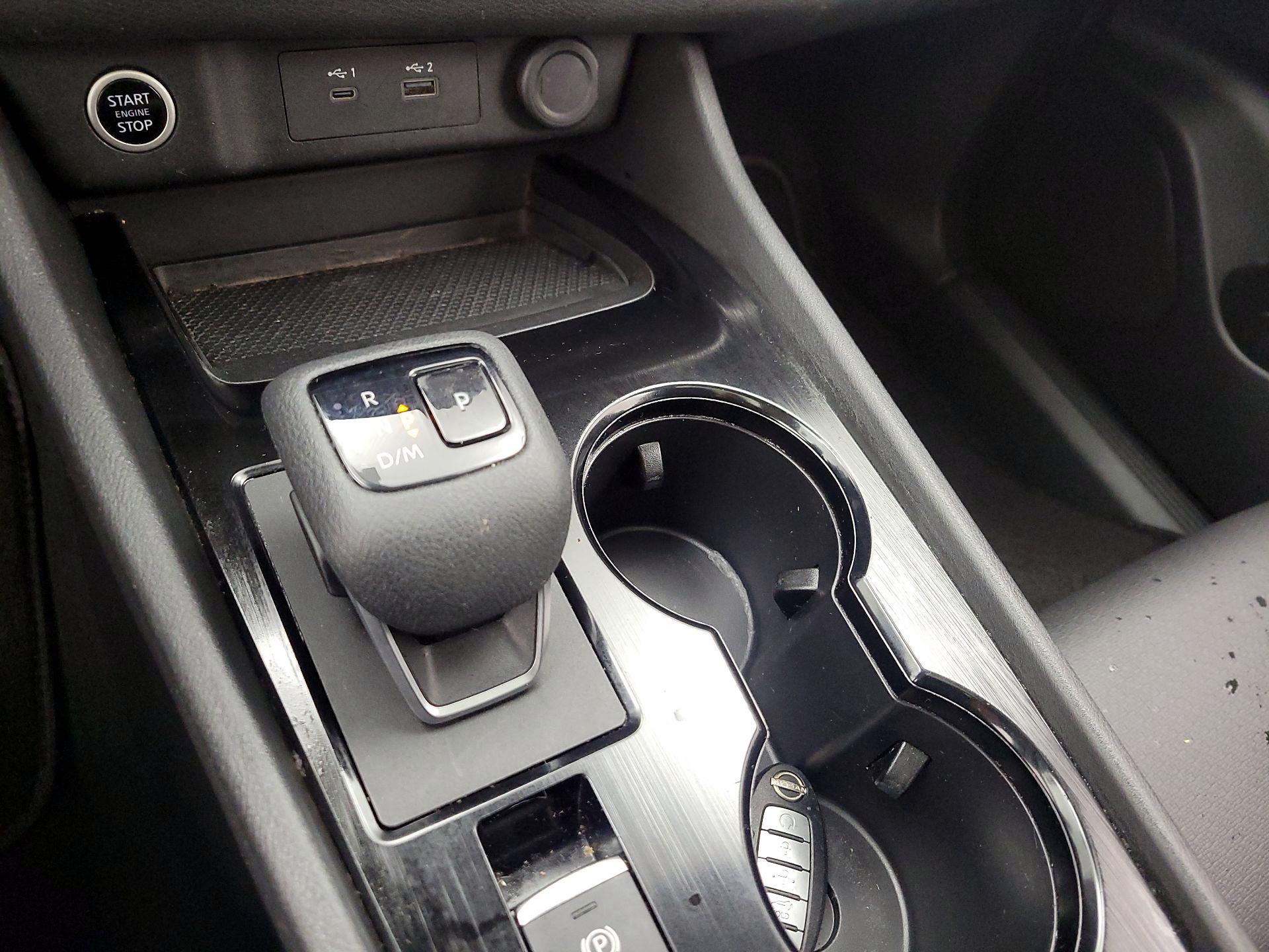 Thumbnail: 2022 Nissan Rogue - 17