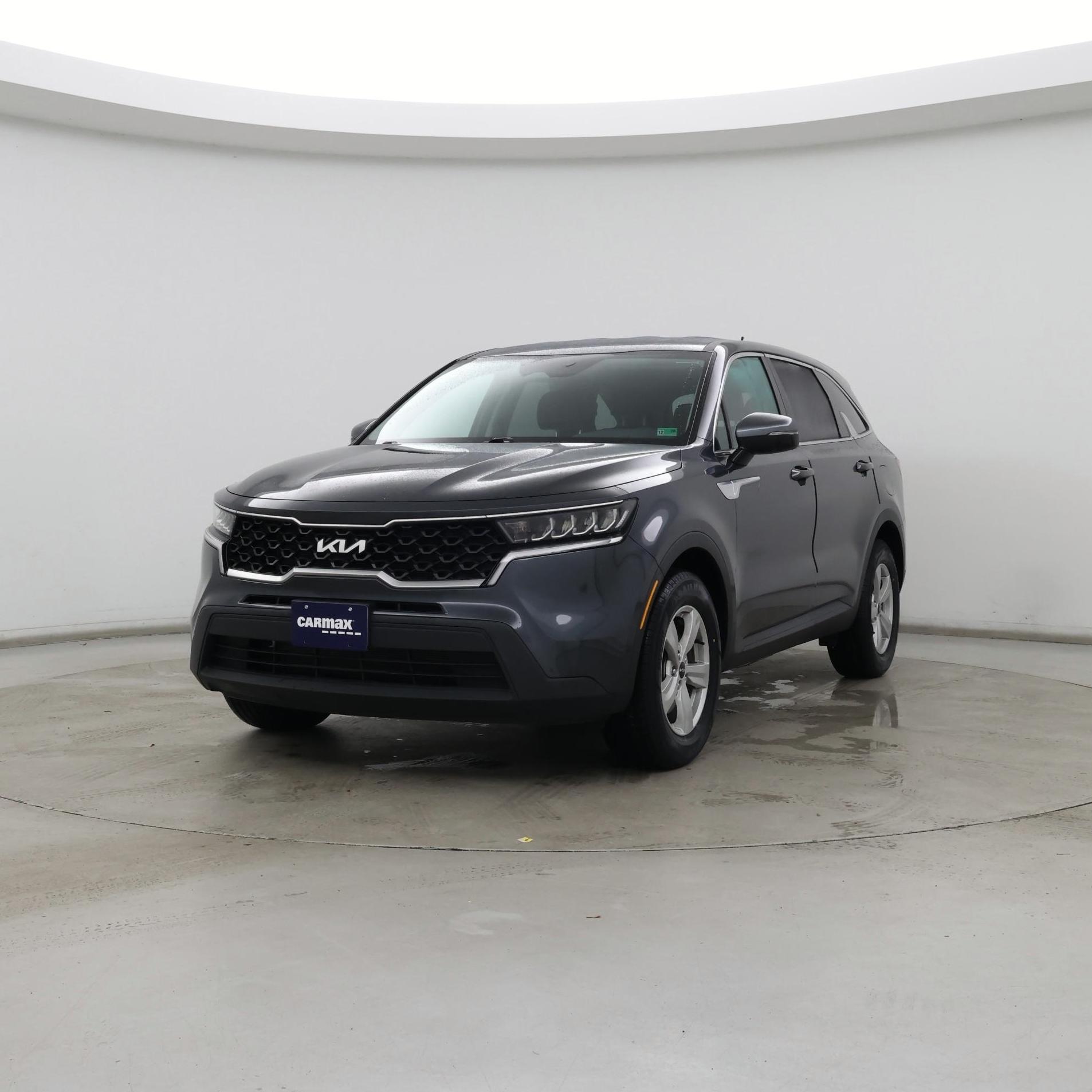 Thumbnail: 2023 Kia Sorento - 4