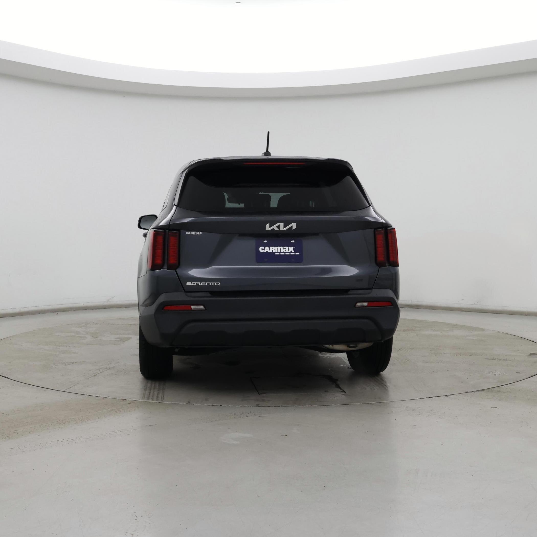 Thumbnail: 2023 Kia Sorento - 6