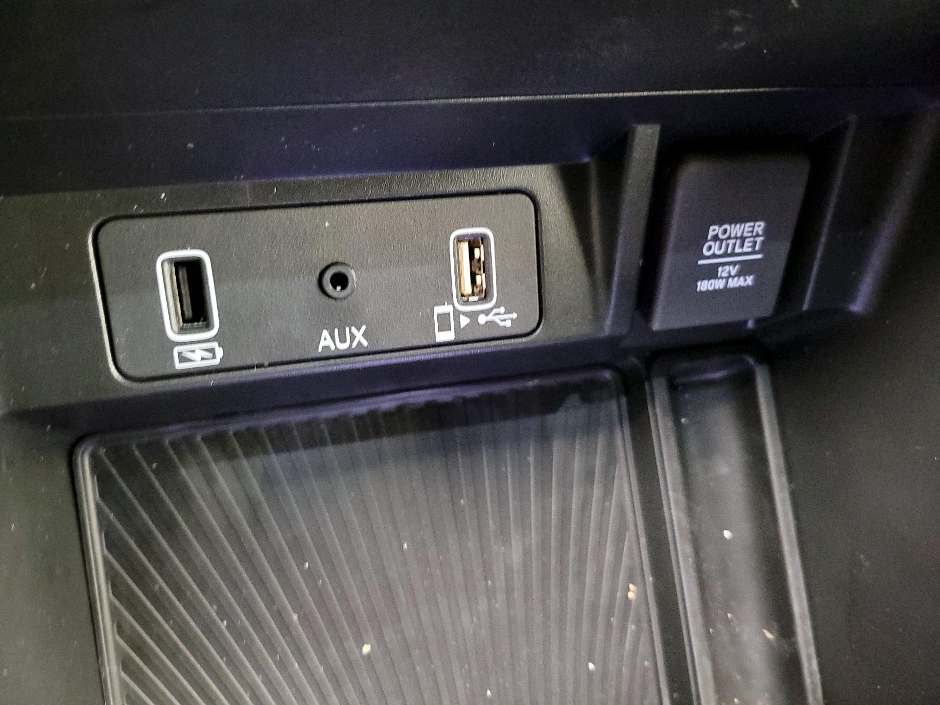 Thumbnail: 2022 Acura TLX - 19