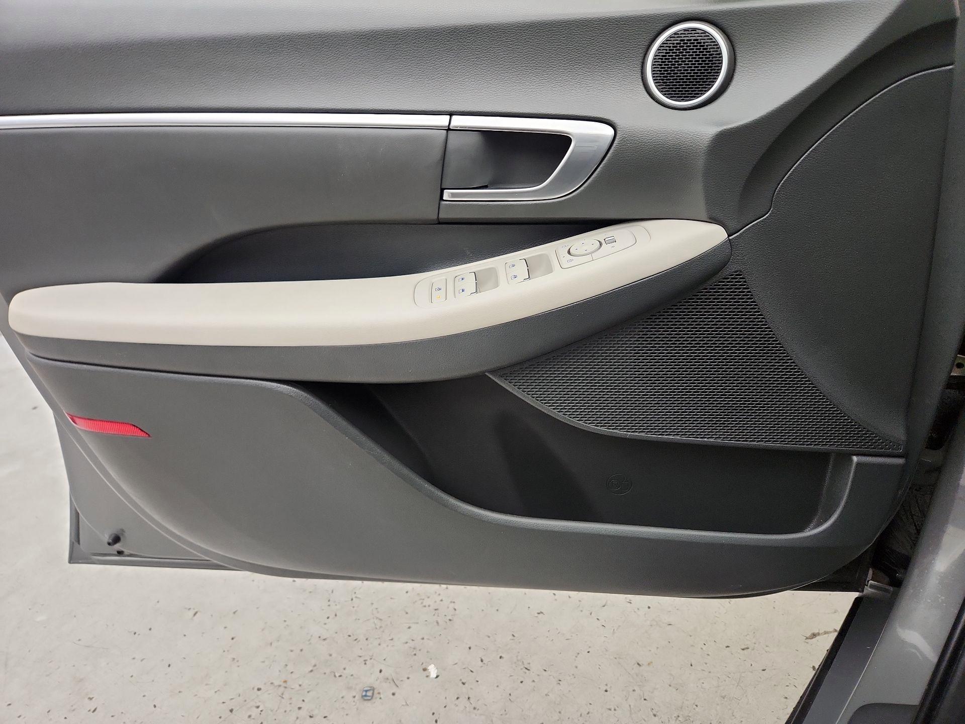 Thumbnail: 2023 Hyundai Sonata - 12