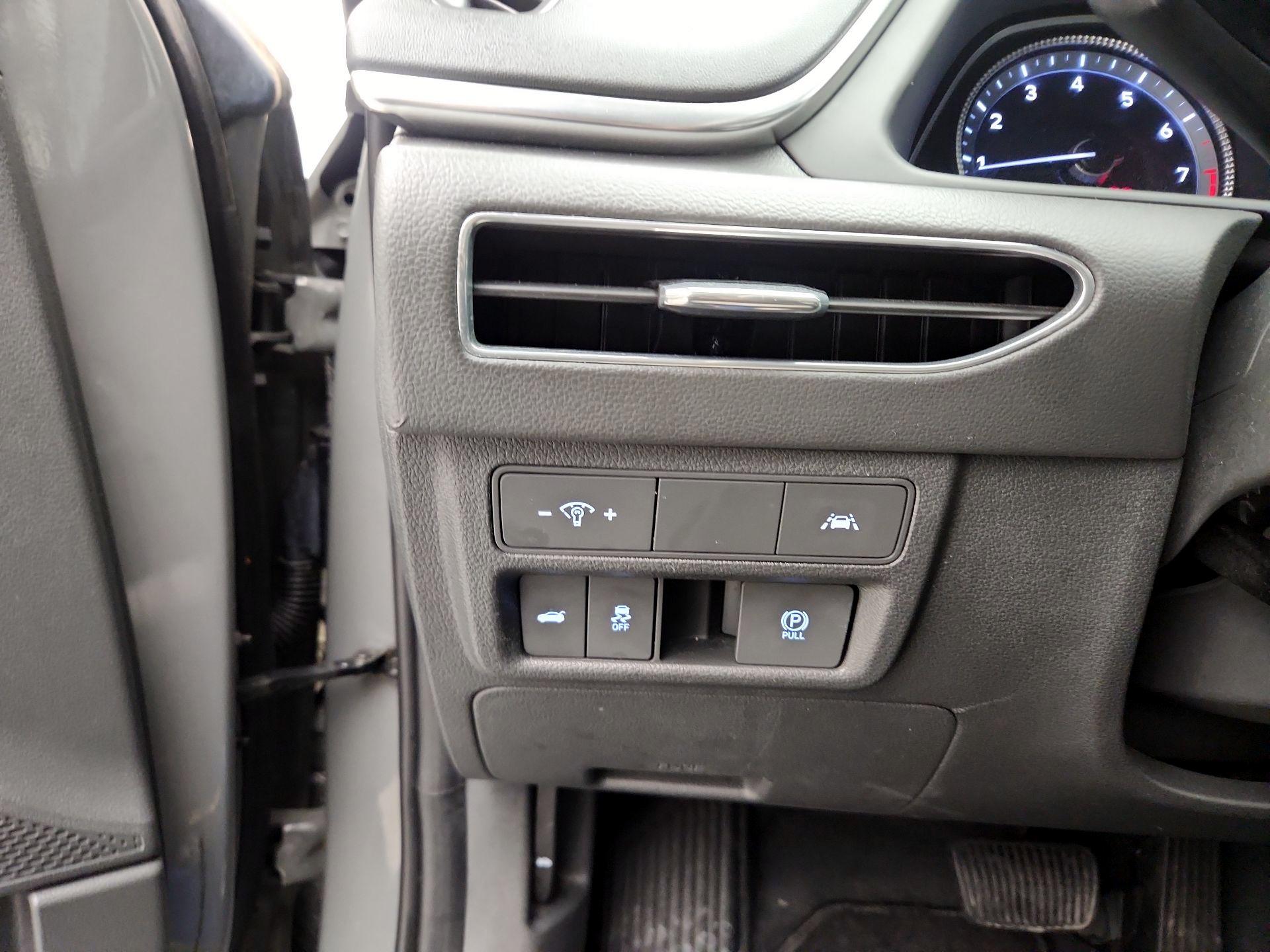 Thumbnail: 2023 Hyundai Sonata - 13