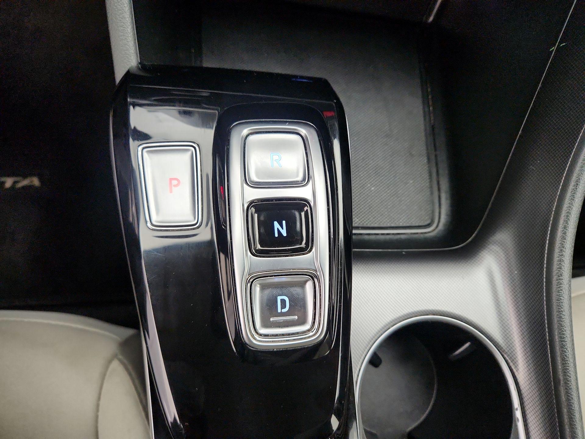 Thumbnail: 2023 Hyundai Sonata - 18