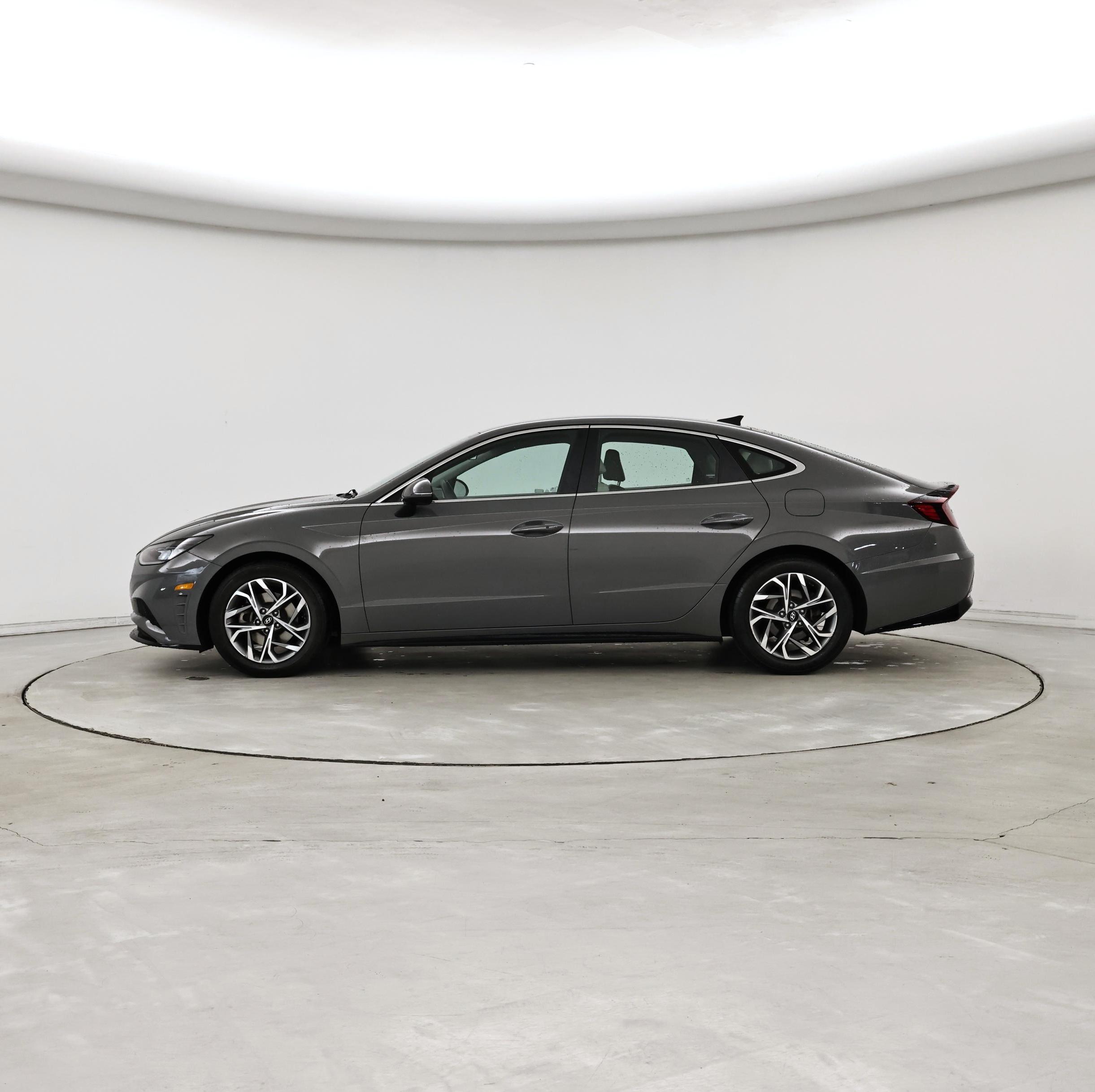 Thumbnail: 2023 Hyundai Sonata - 3