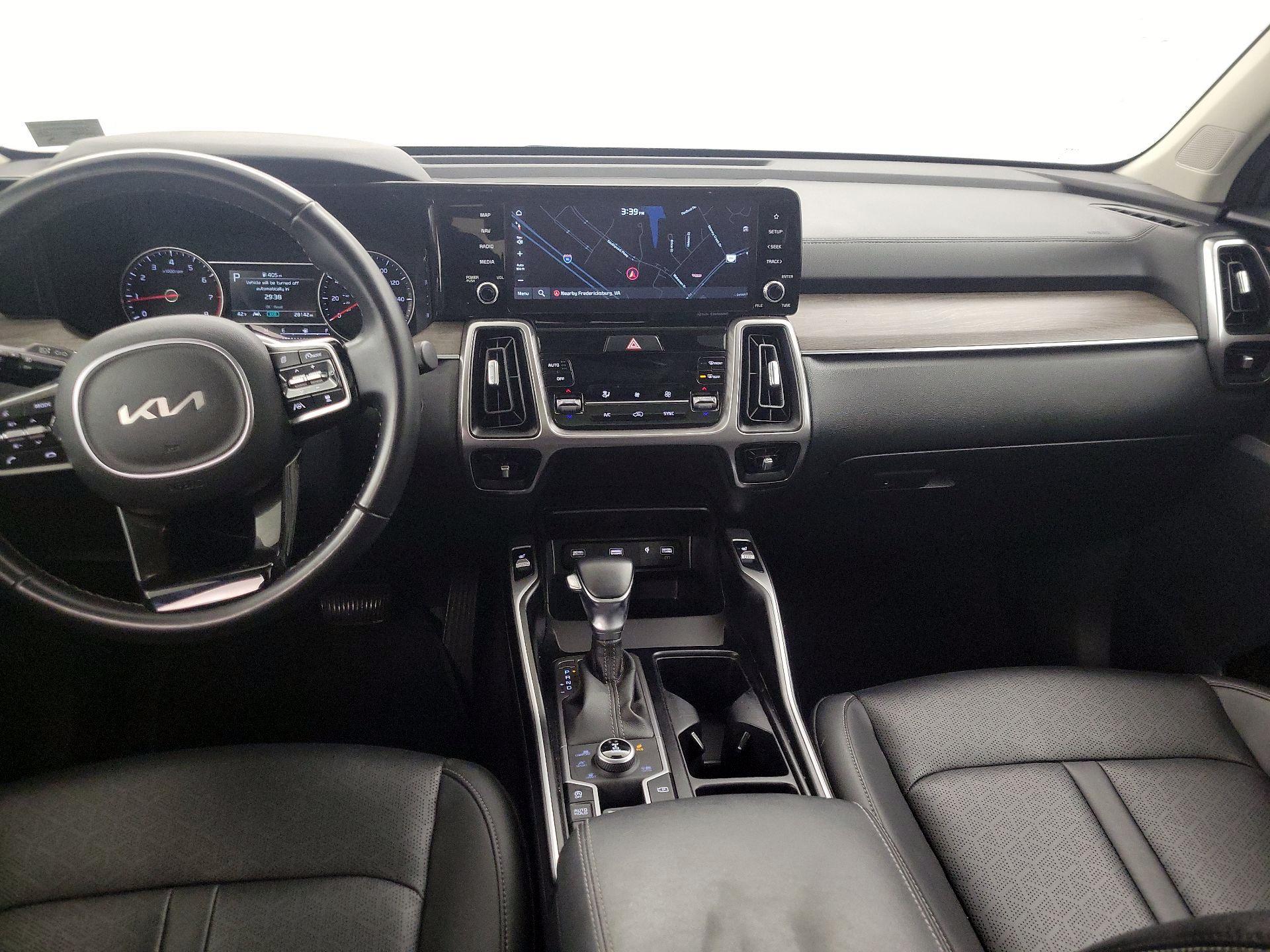 Thumbnail: 2023 Kia Sorento - 9