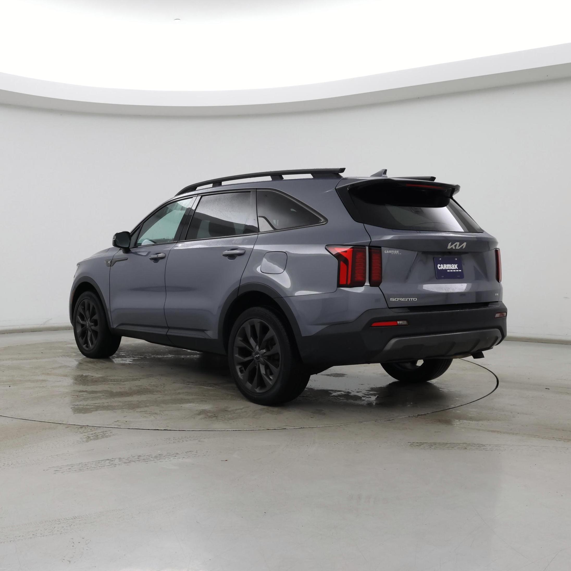 Thumbnail: 2023 Kia Sorento - 2