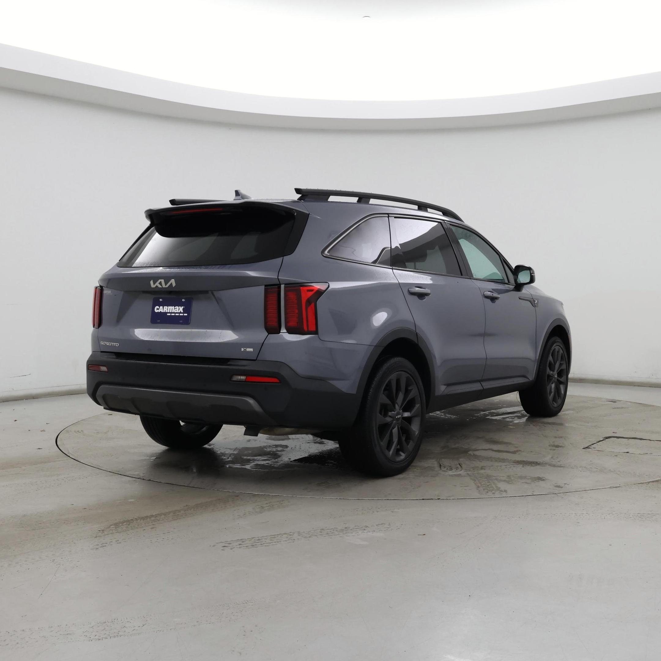 Thumbnail: 2023 Kia Sorento - 8